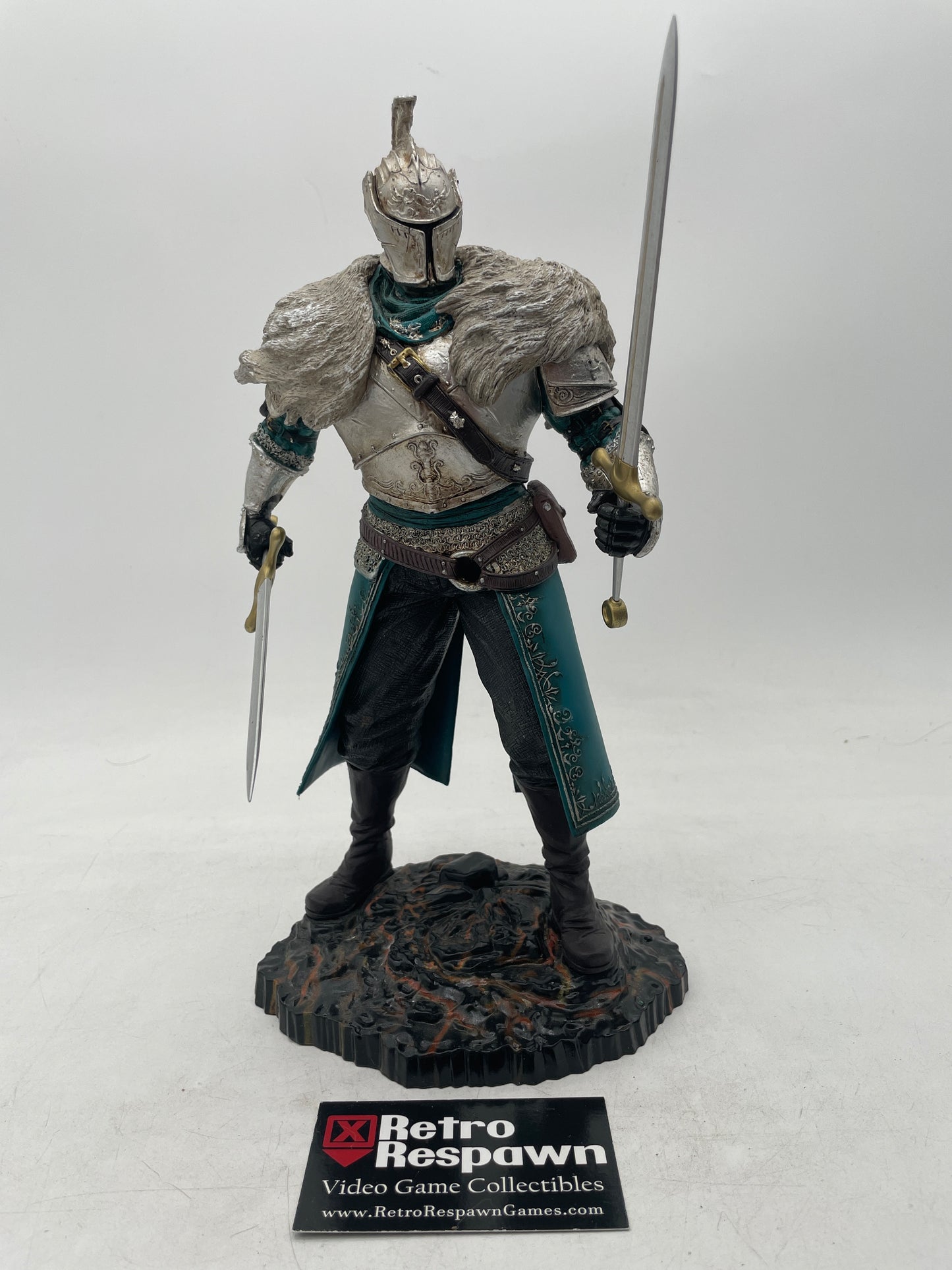 Warrior Knight Statue - Dark Souls II Collectors Edition Figure (Statue with Swords Only)