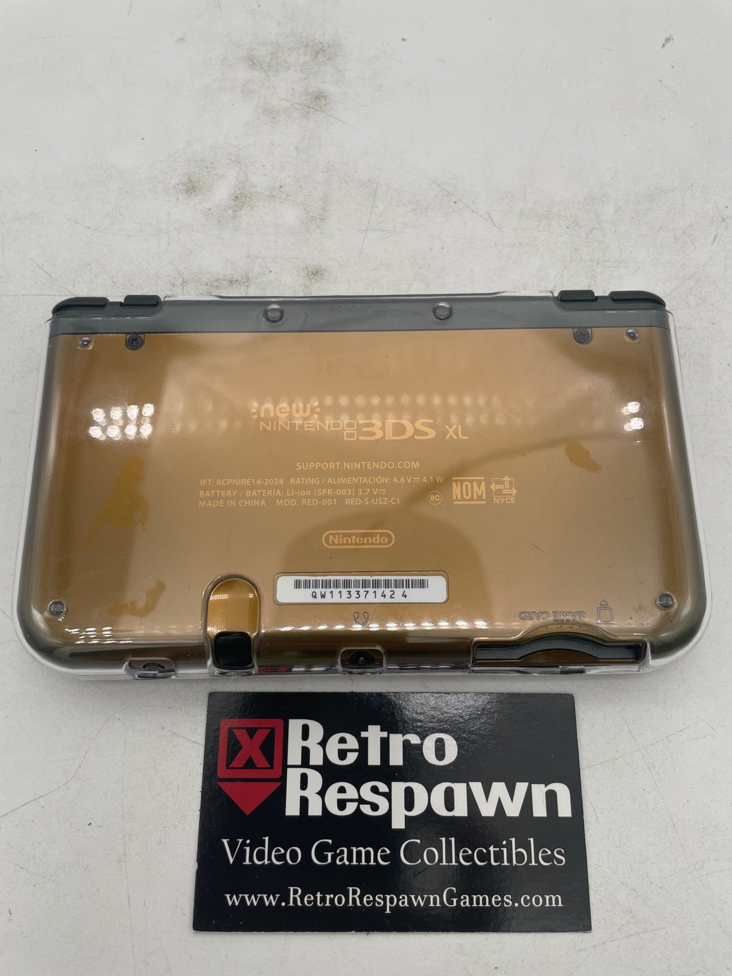 Modded New Nintendo 3DS XL Hyrule Edition - Nintendo 3DS (Console + Charger)