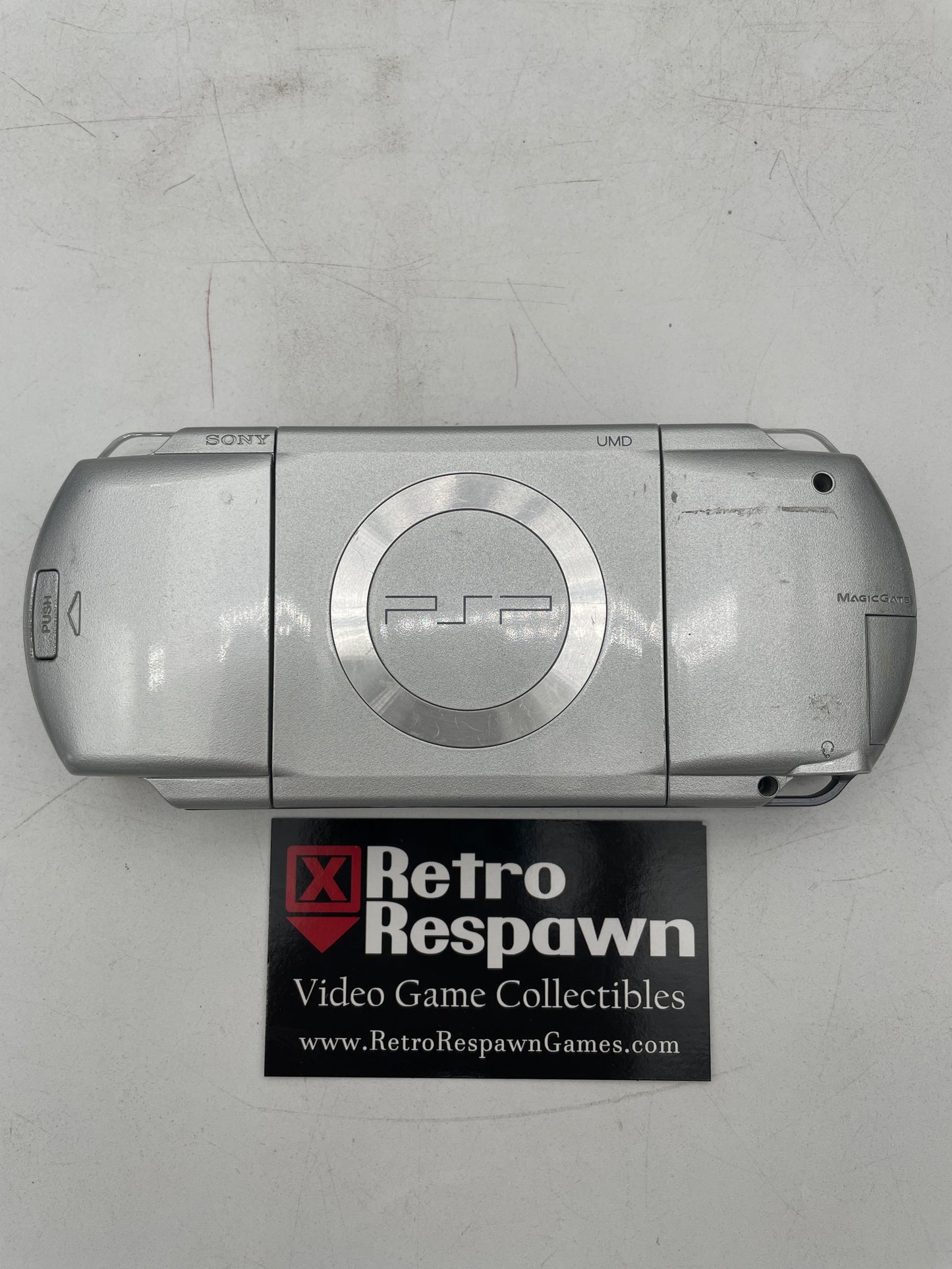 Sony PSP 1000 Satin Silver - JP PSP (Console+Charger)