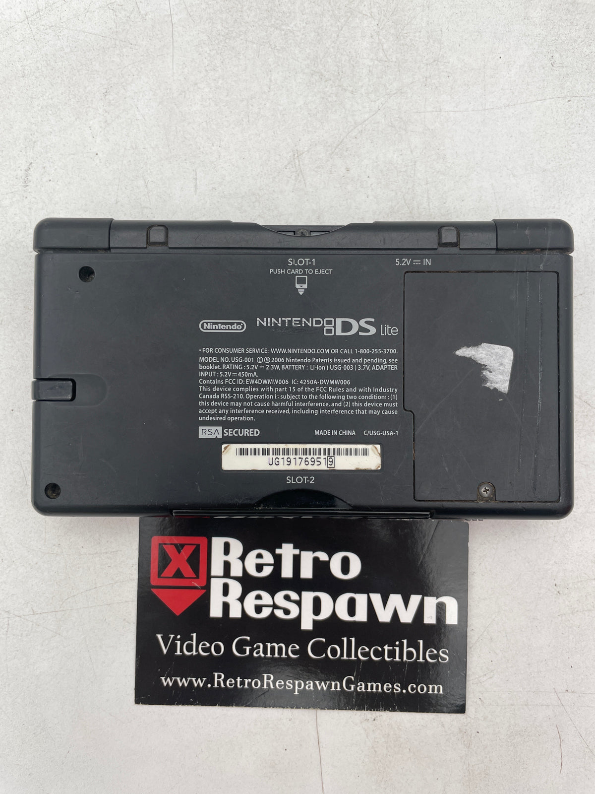 Red and Black Nintendo DS Lite - Nintendo DS (Console+Charger)