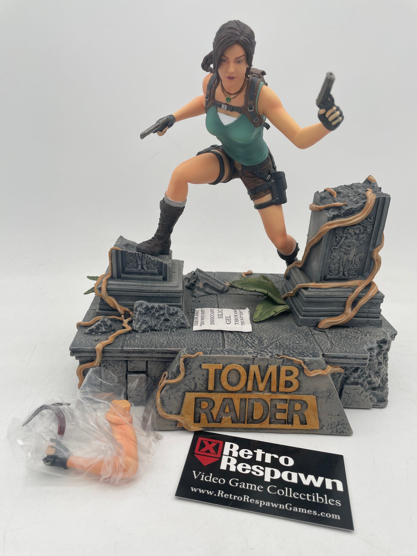 Tomb Raider PVC Statue