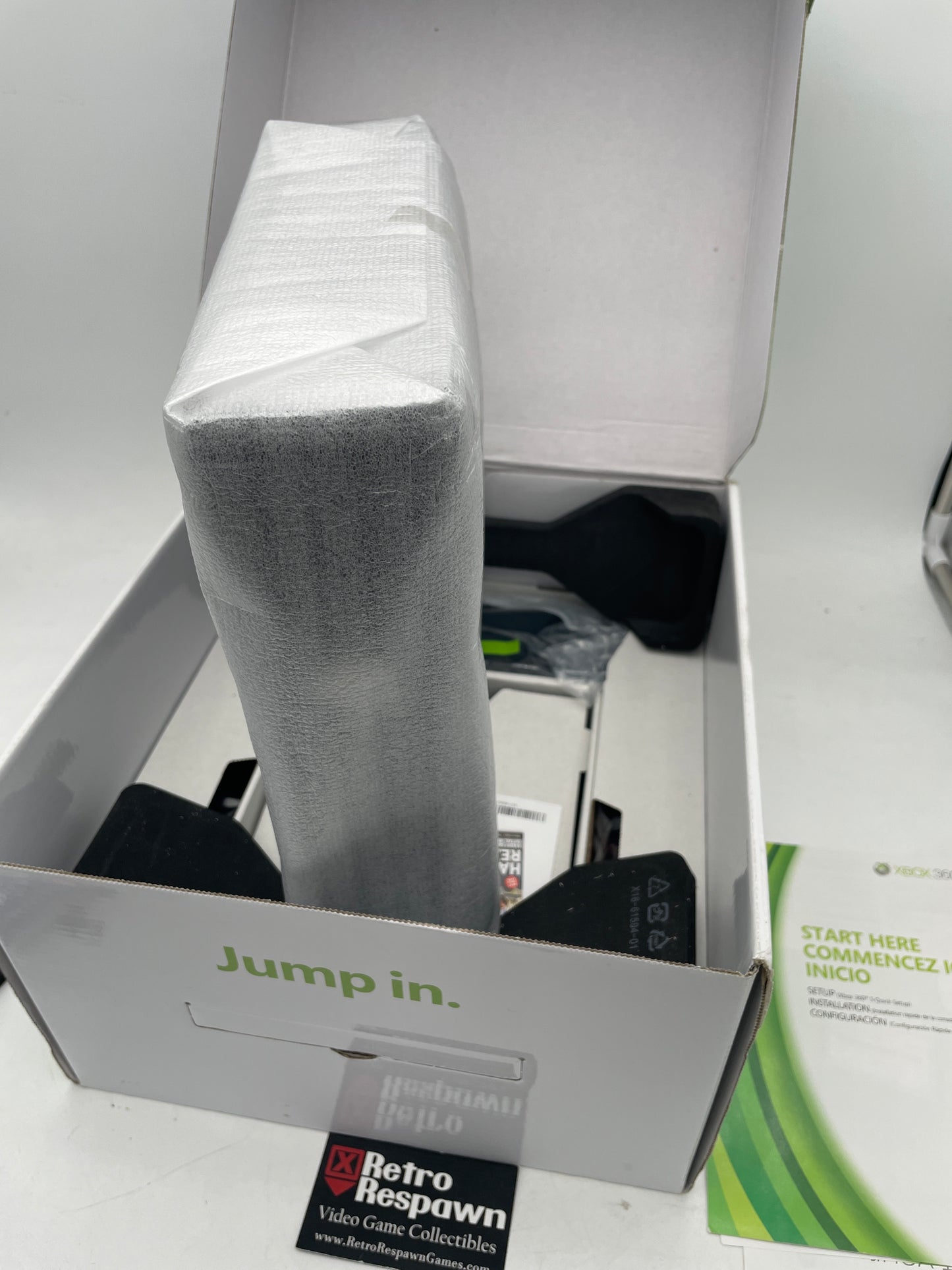 Xbox 360 Slim Console 4GB - Xbox 360 (Complete)