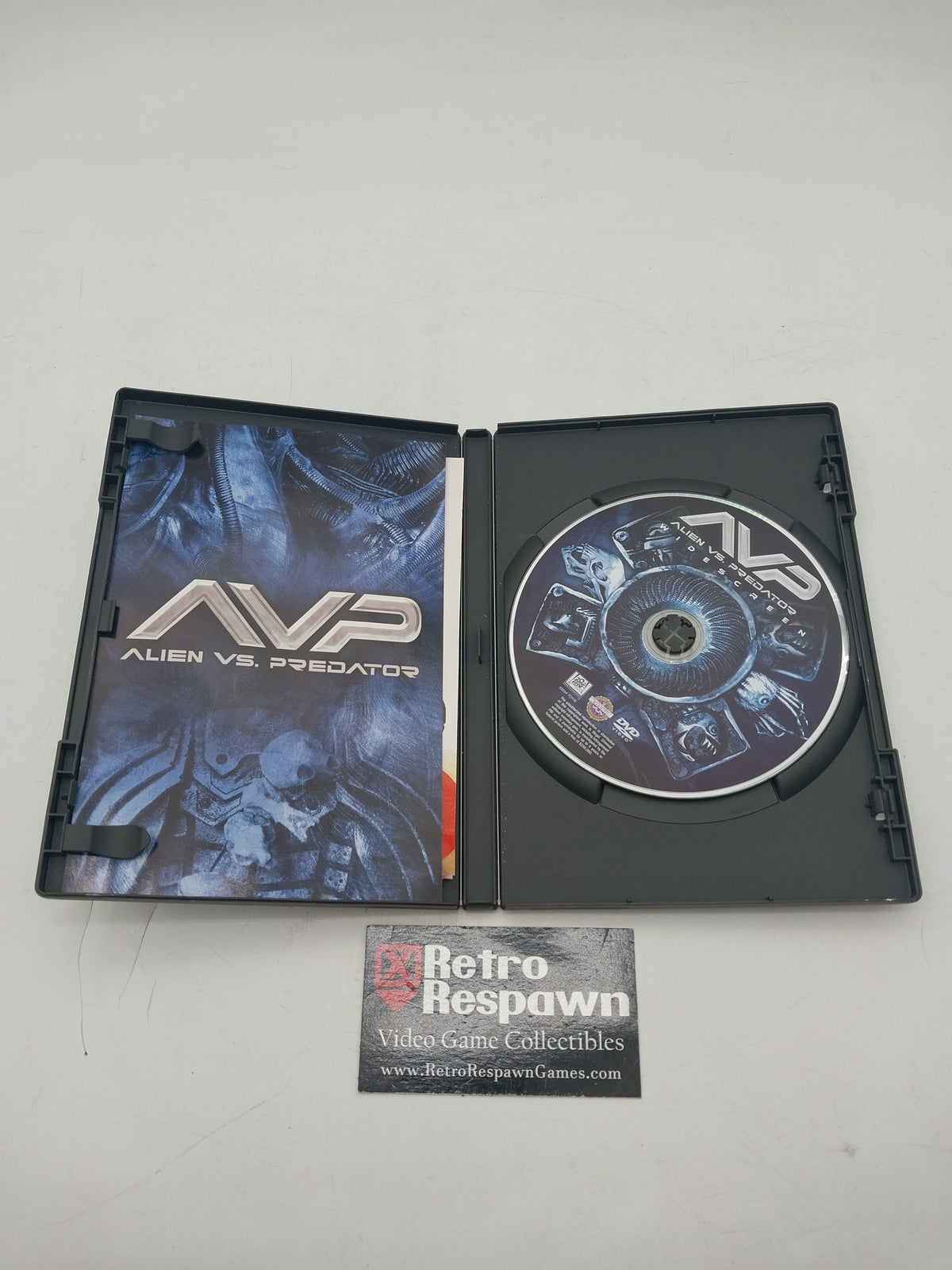 AVP Alien Vs Predator - DVD (Complete)