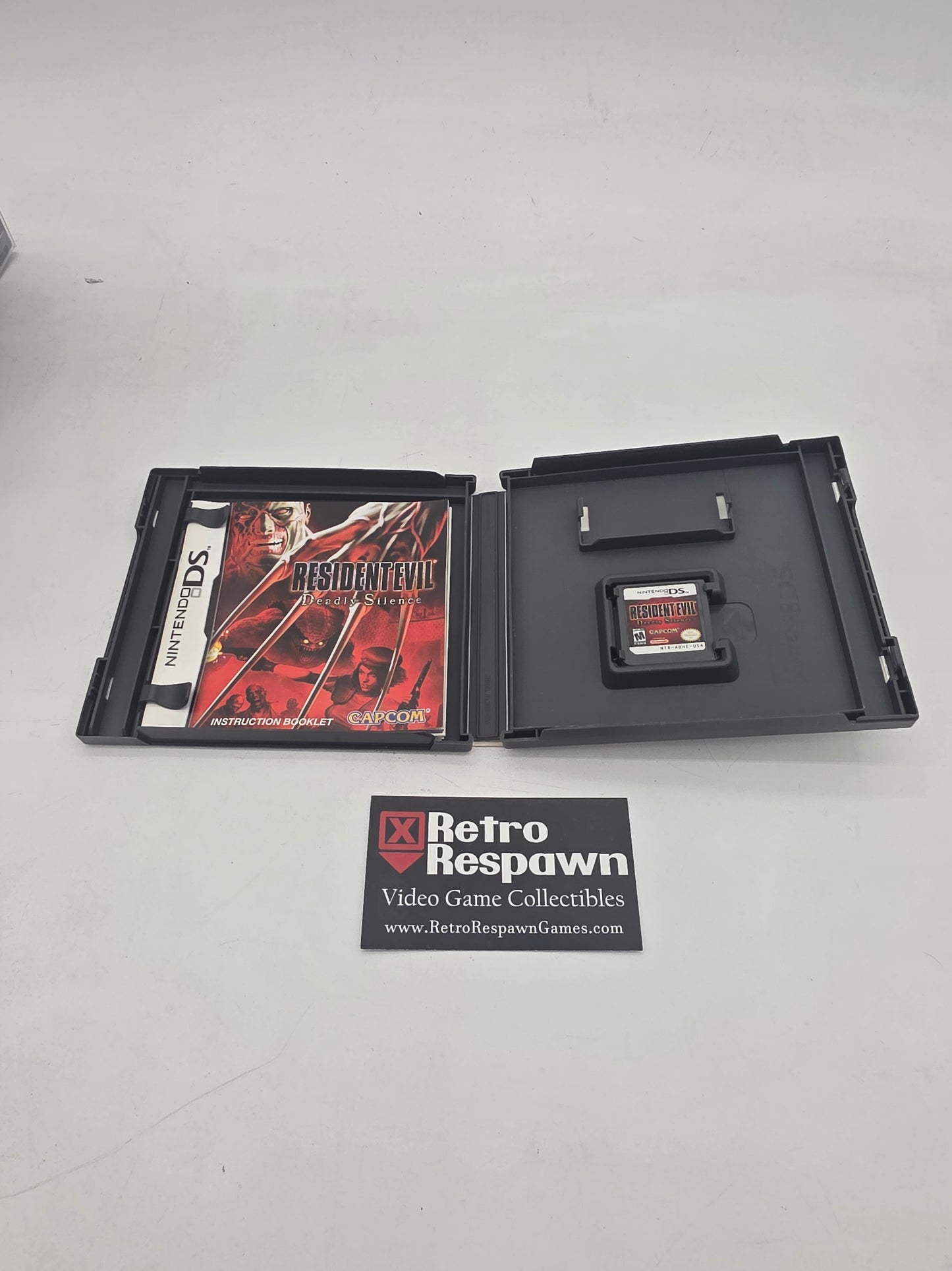 Resident Evil Deadly Silence - Nintendo DS (Complete)