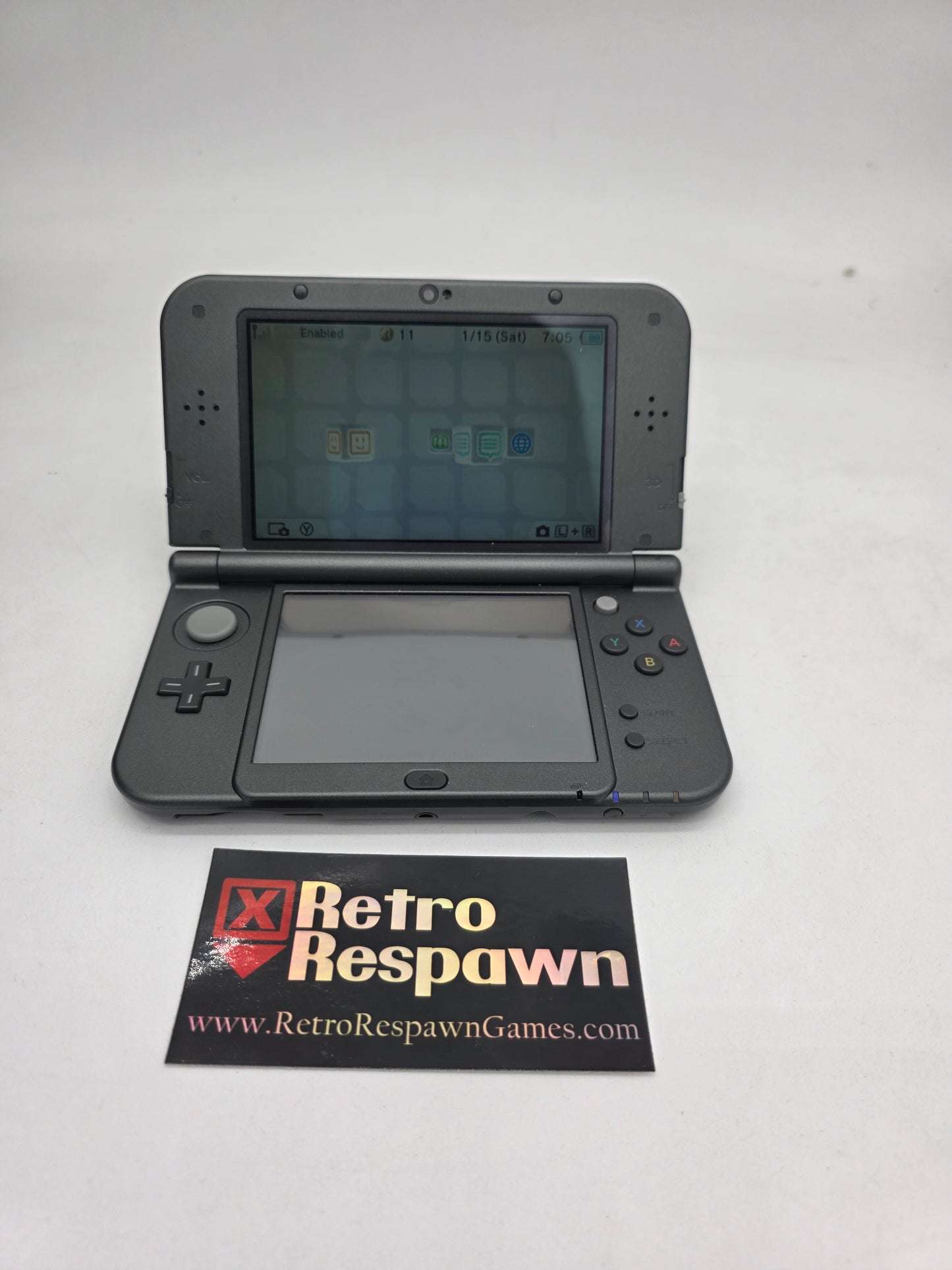 New Nintendo 3DS XL Black - Nintendo 3DS (Console + Charger)