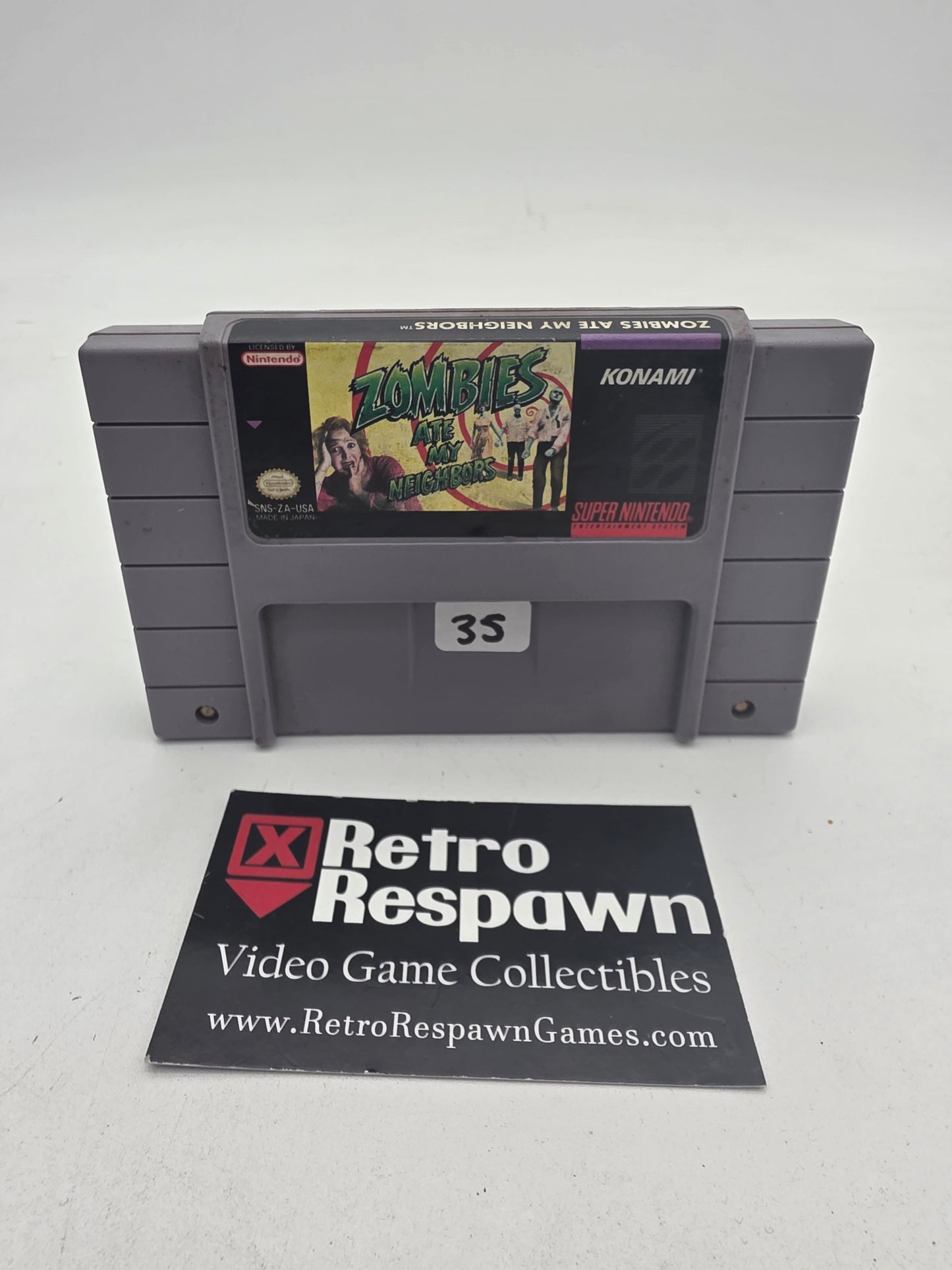 Zombies Ate My Neighbors - Super Nintendo (Game Only)