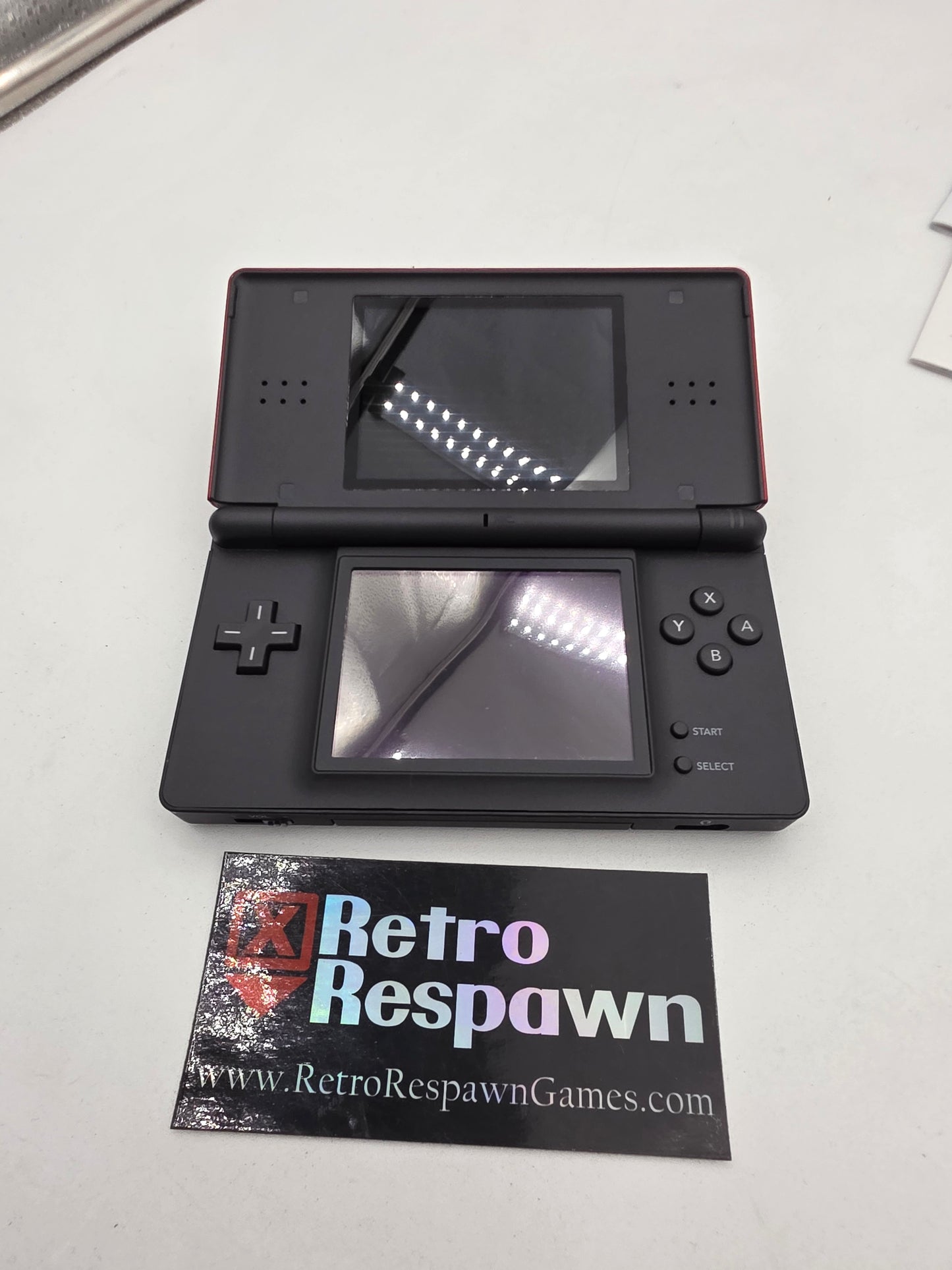 Red Crimson & Black Nintendo DS Lite - Nintendo DS (Complete)