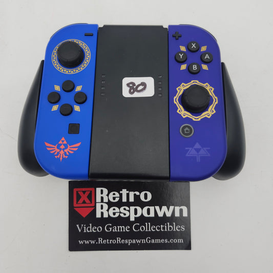 Joy-Con Zelda: Skyward Sword HD Edition - Nintendo Switch (Joy-Cons+Holder Only)