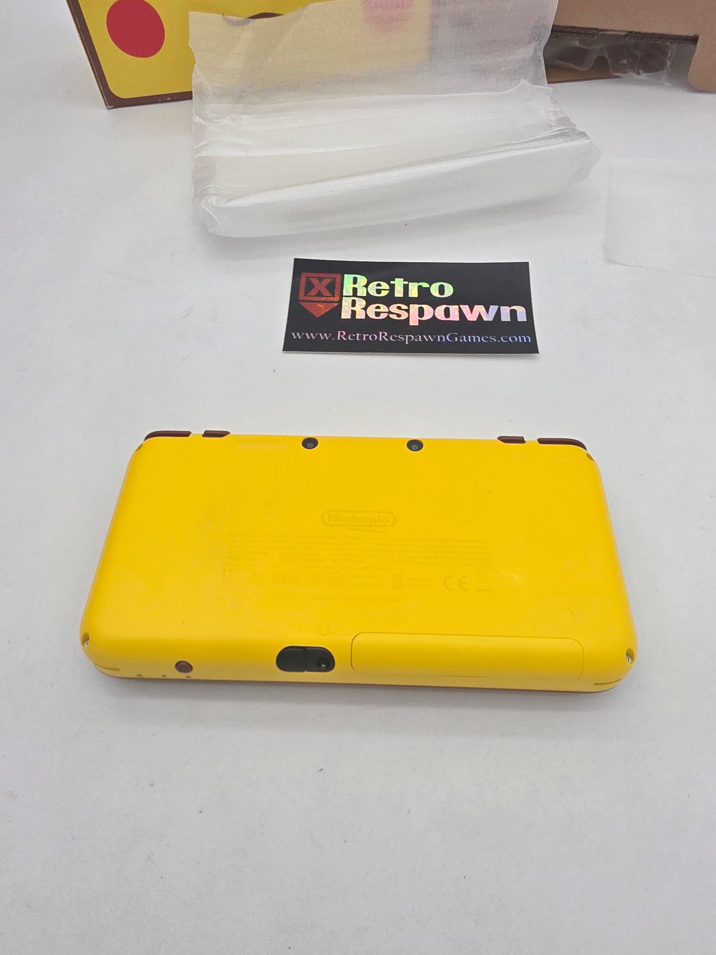New Nintendo 2DS XL Pikachu Edition - Nintendo 3DS (Complete)