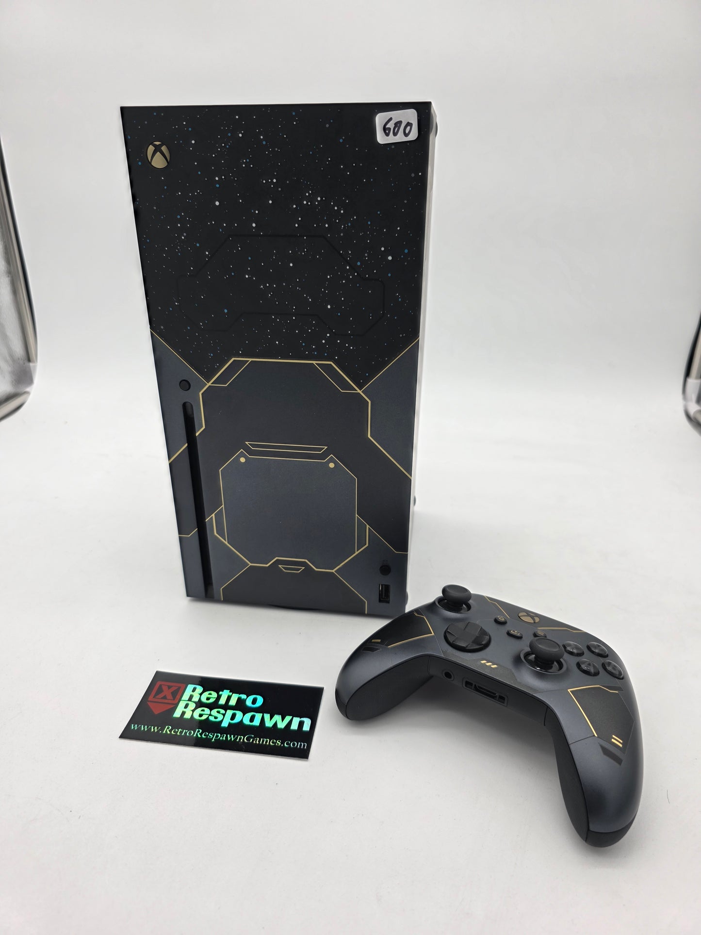 Halo Infinite - Xbox Series X (Console, Controller and all wires)