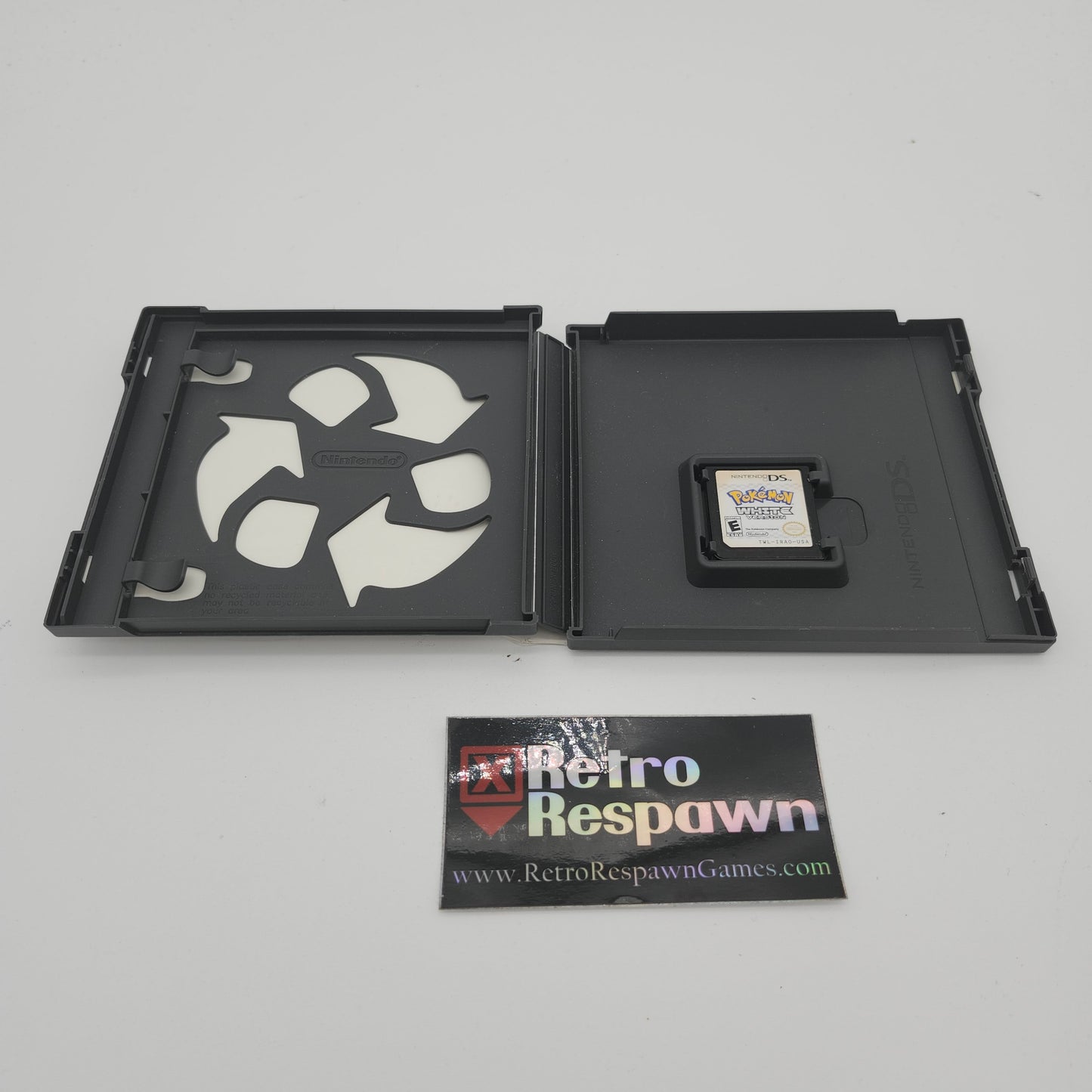 Pokémon White Version - Nintendo DS (Missing Manual)