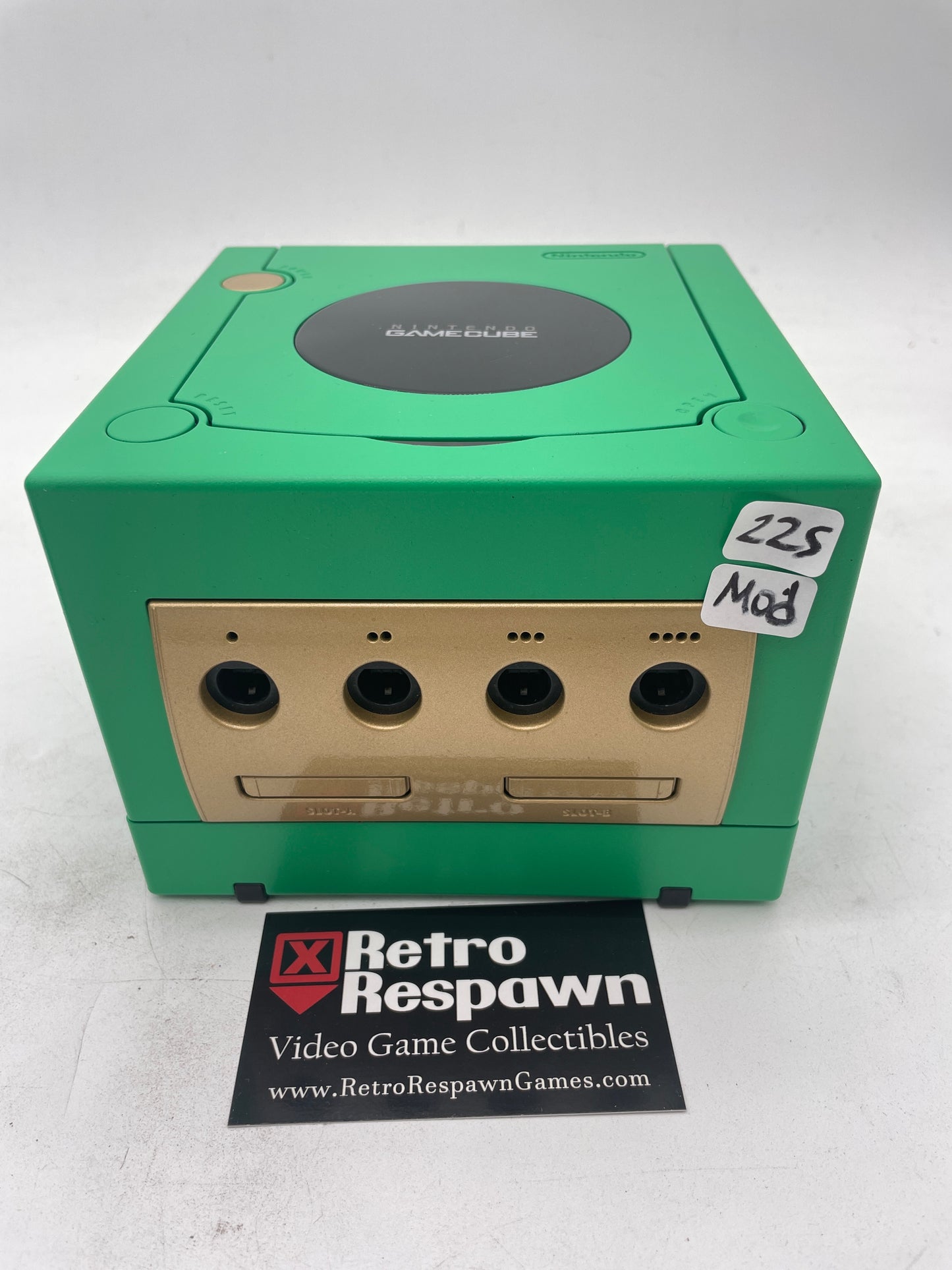 Modded Gamecube - Gamecube (Console, Non Matching Controller all wires and Memory Card)