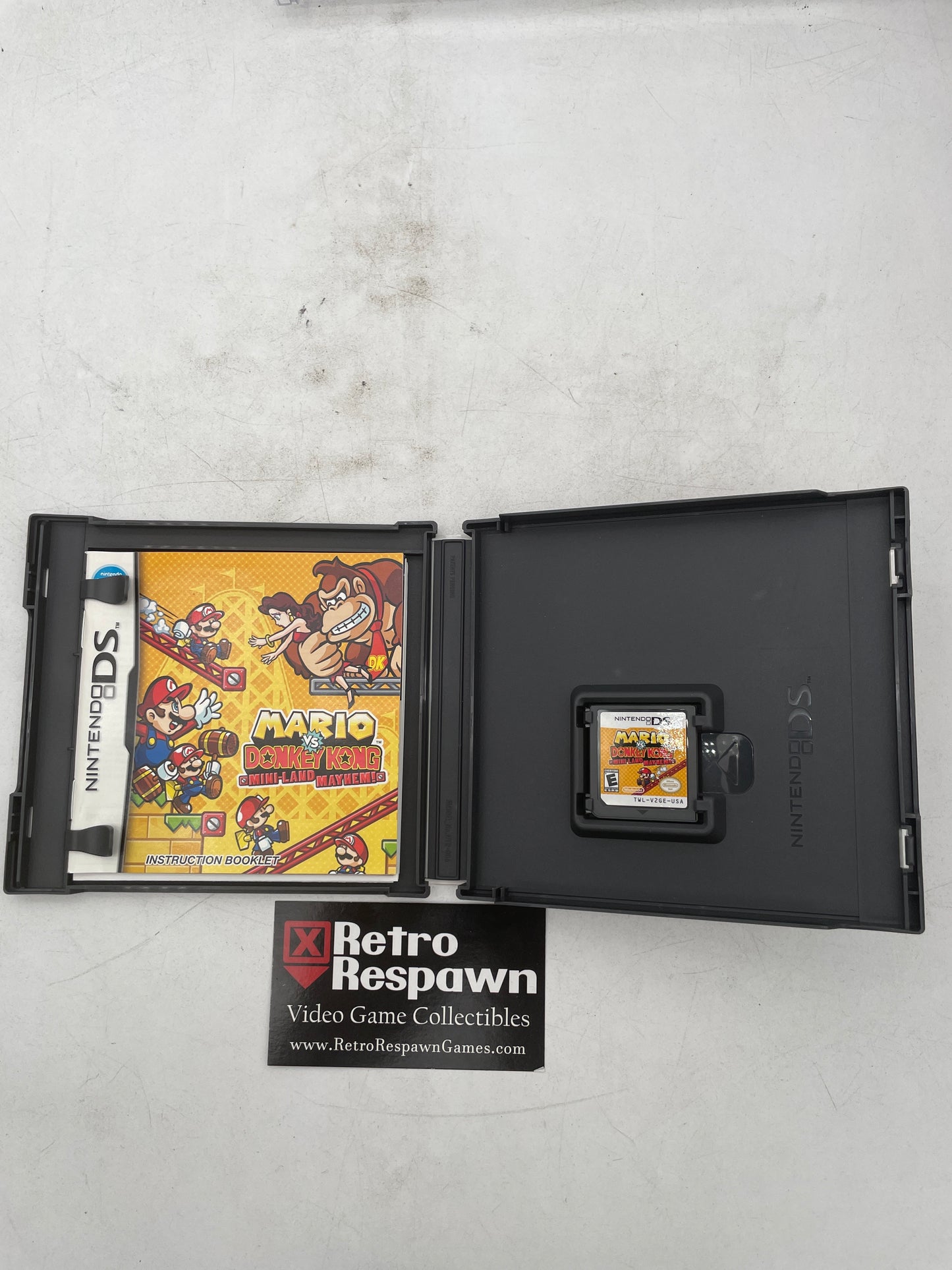 Mario vs. Donkey Kong Mini-Land Mayhem - Nintendo DS (Complete)