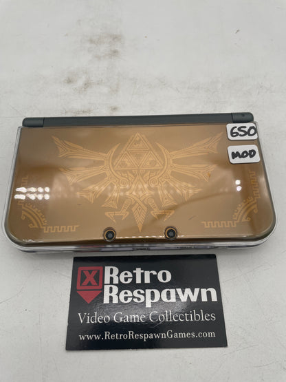 Modded New Nintendo 3DS XL Hyrule Edition - Nintendo 3DS (Console + Charger)