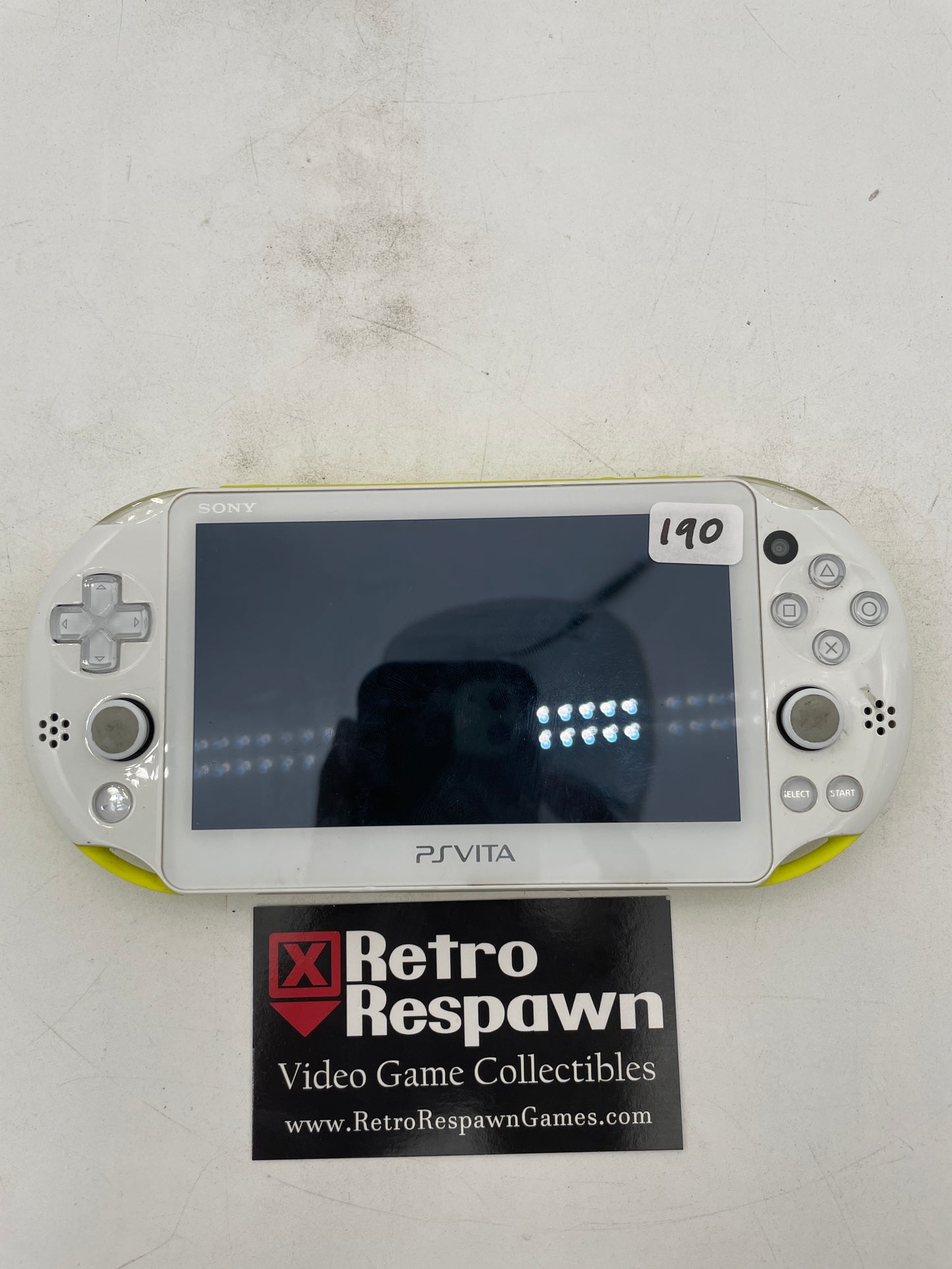 PS Vita 2000 White/Yellow - JP Playstation Vita (Console + Charger)
