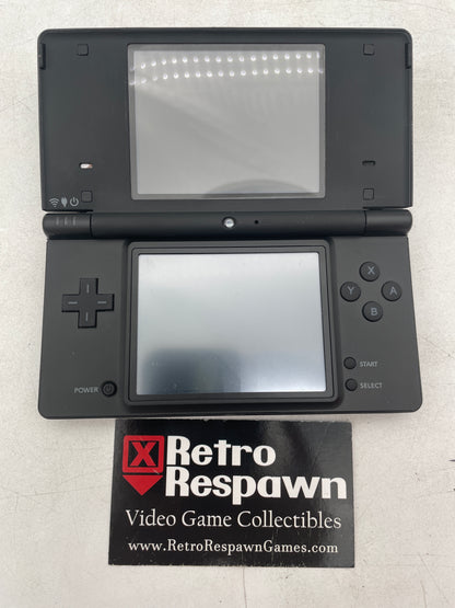 Reshell Nintendo DSi [Kingdom Hearts] - Nintendo DS (Console + Charger)