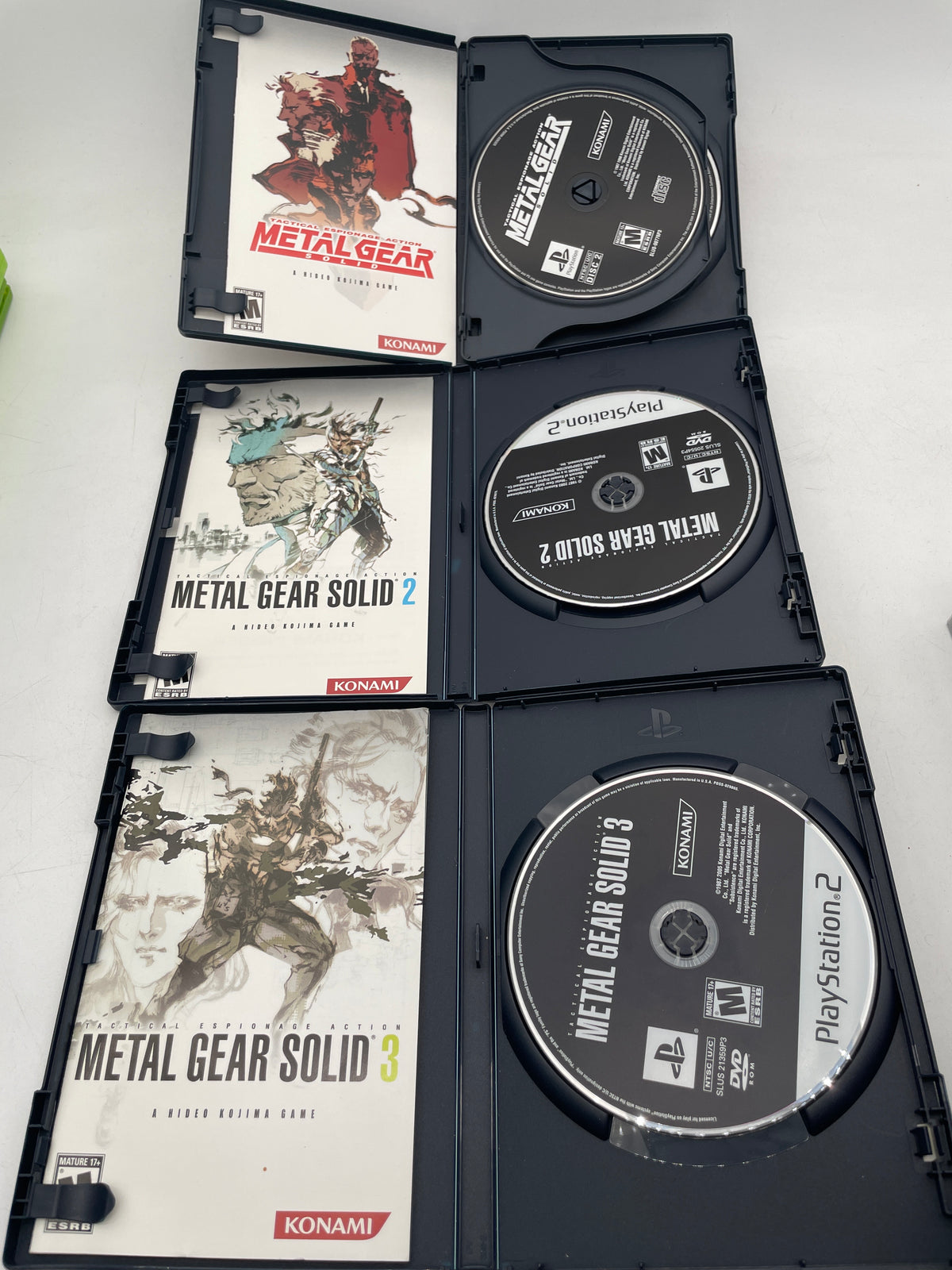Metal Gear Solid Essential Collection - Playstation 2 (Complete)