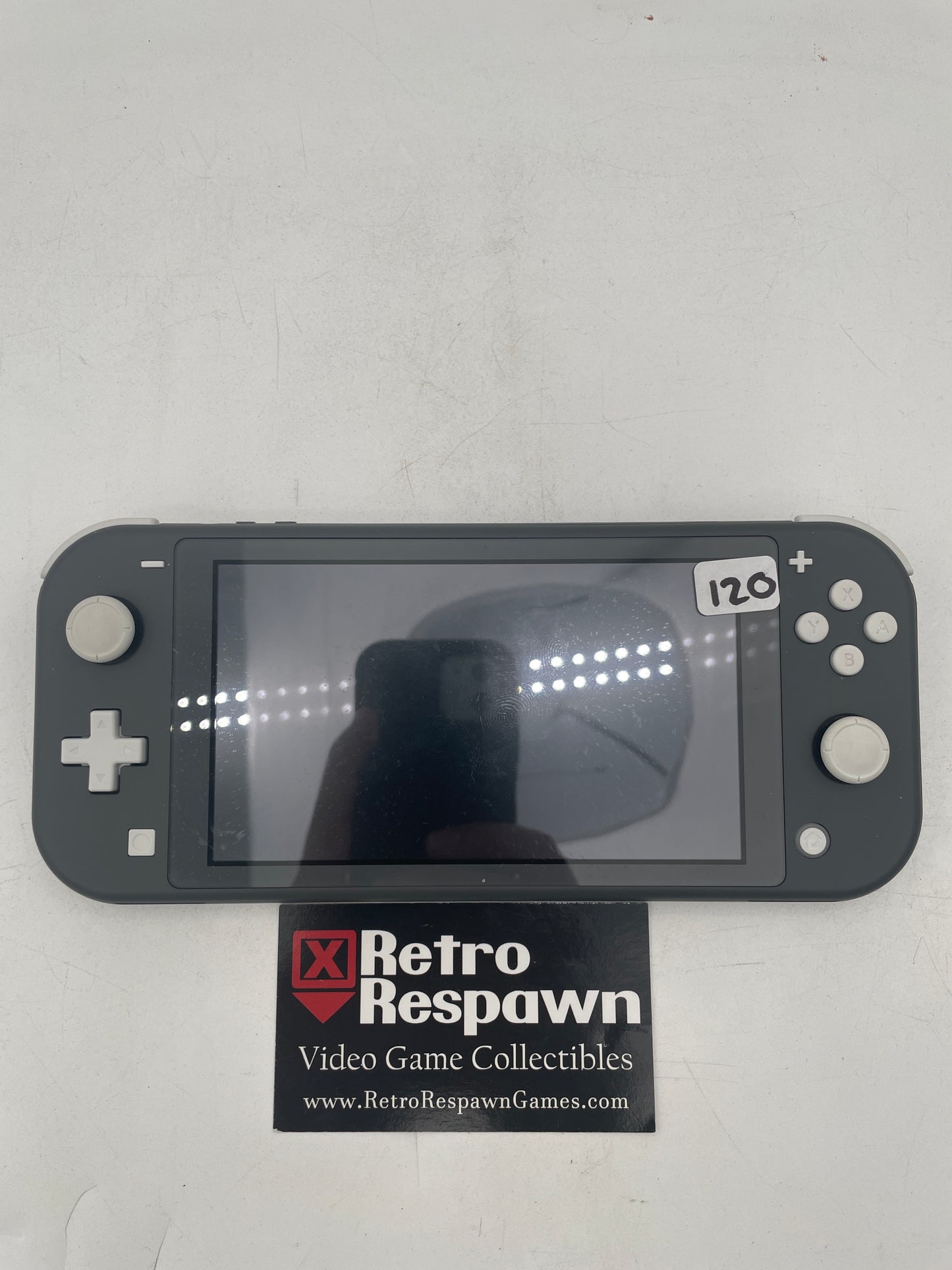 Nintendo Switch Lite [Gray] - Nintendo Switch (Console + Charger)