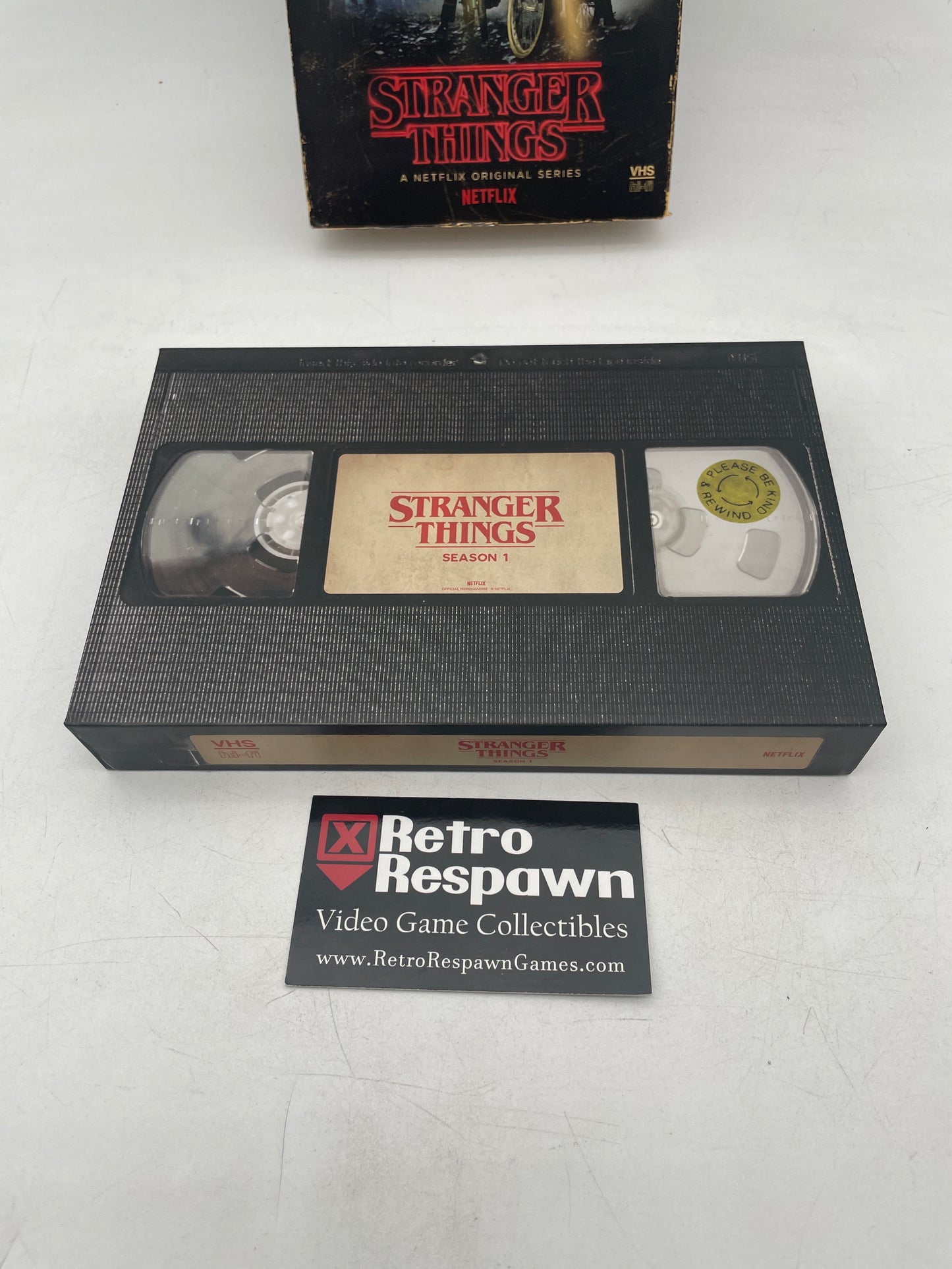 Stranger Things Season 1 VHS Limited Edition [Blu-Ray] - Tv Show/Movie (Complete)
