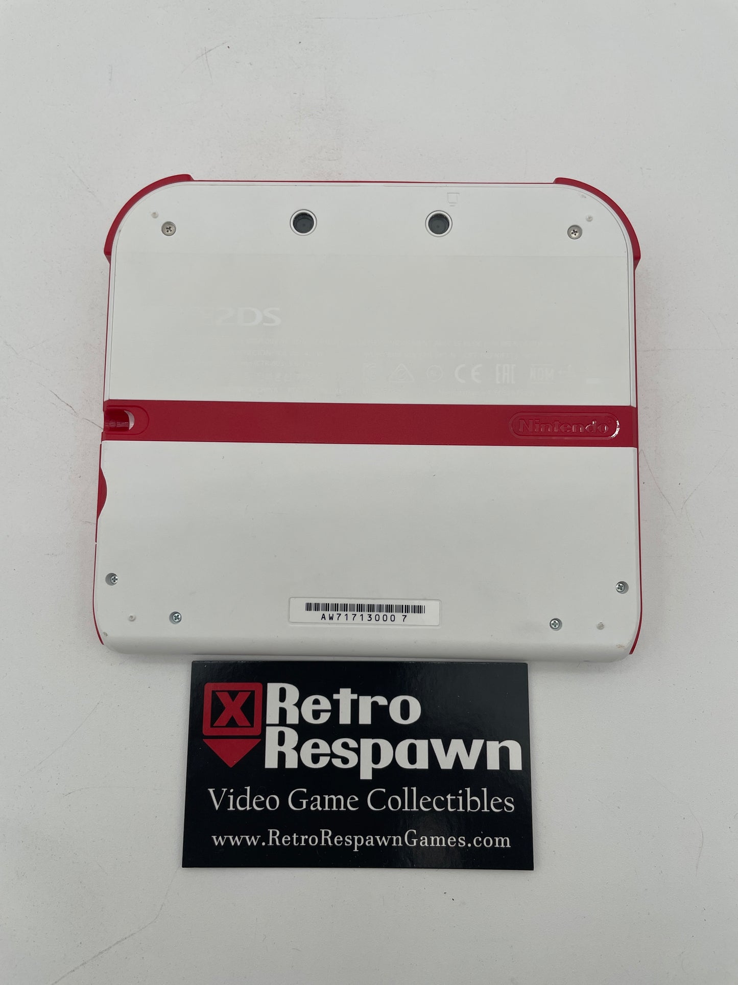 Nintendo 2DS White and Red - Nintendo 3DS (Console + Charger)