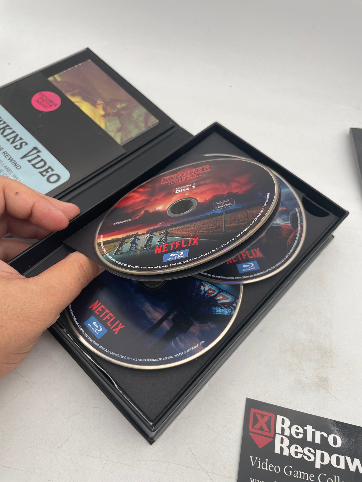 Stranger Things Season 2 VHS Limited Edition [Blu-Ray] - TV Show/Movie (Complete)
