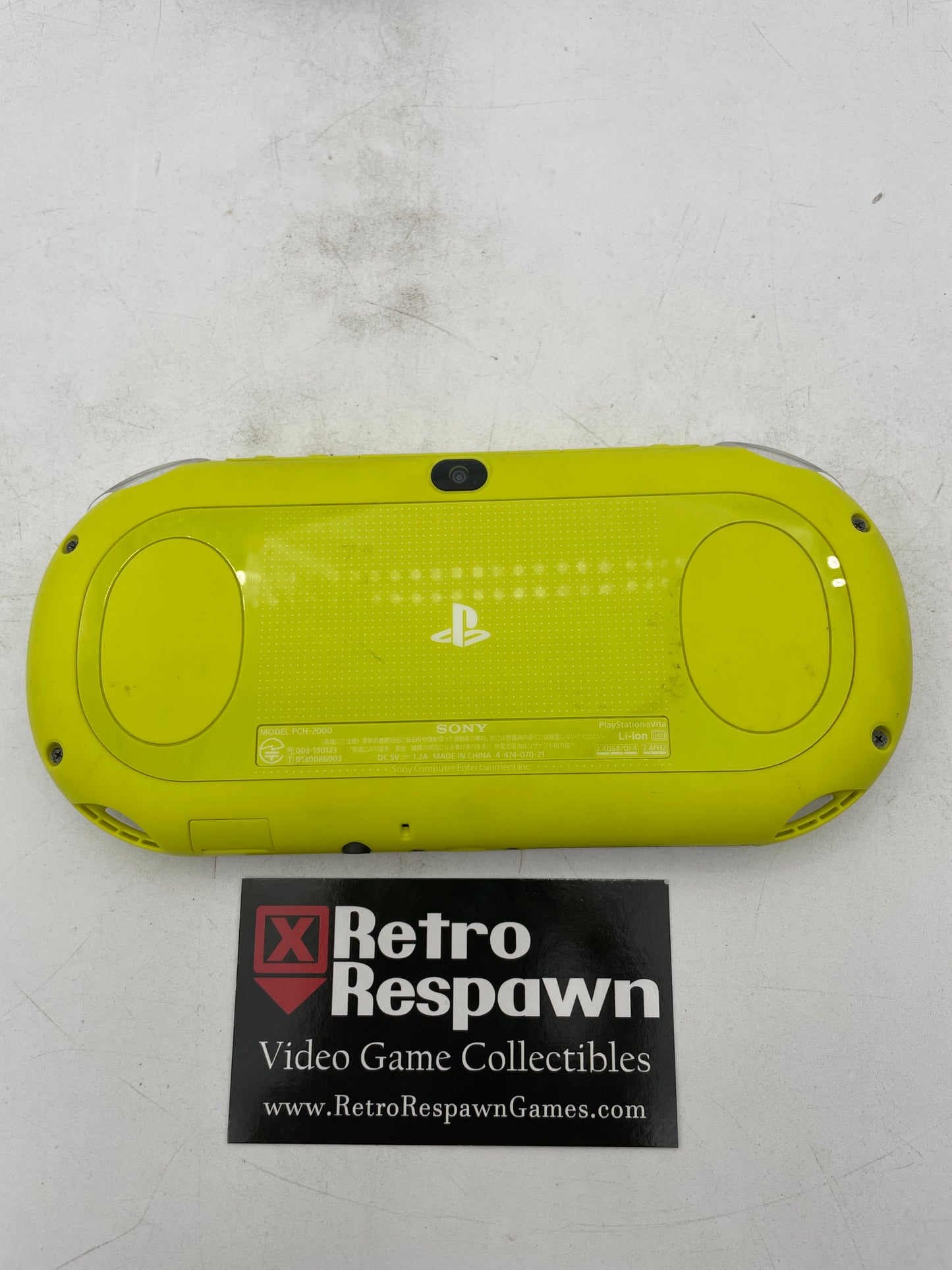 PS Vita 2000 White/Yellow - JP Playstation Vita (Console + Charger)
