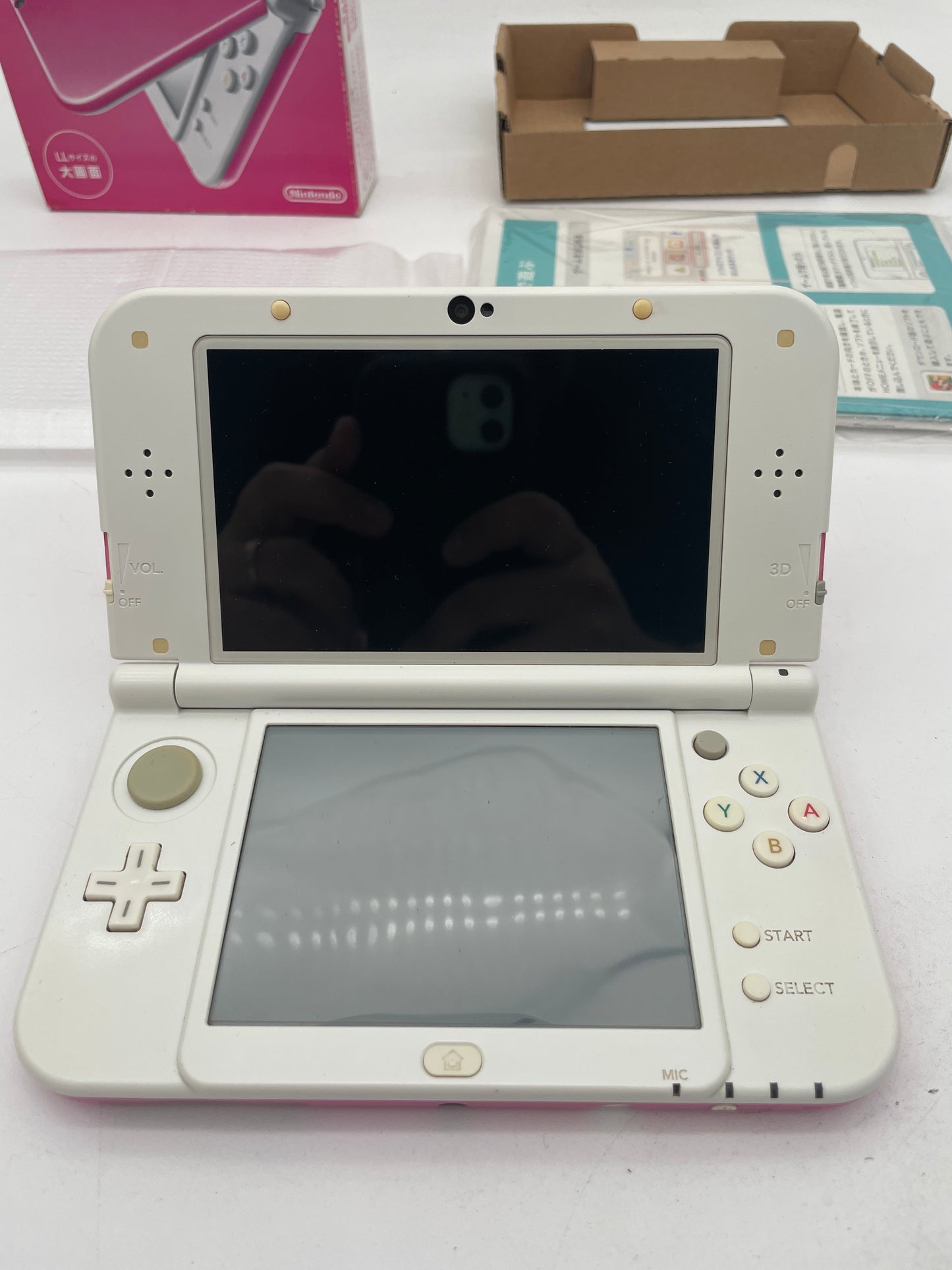 Modeed New Nintendo 3DS LL Pink/White - JP Nintendo 3DS (Complete)