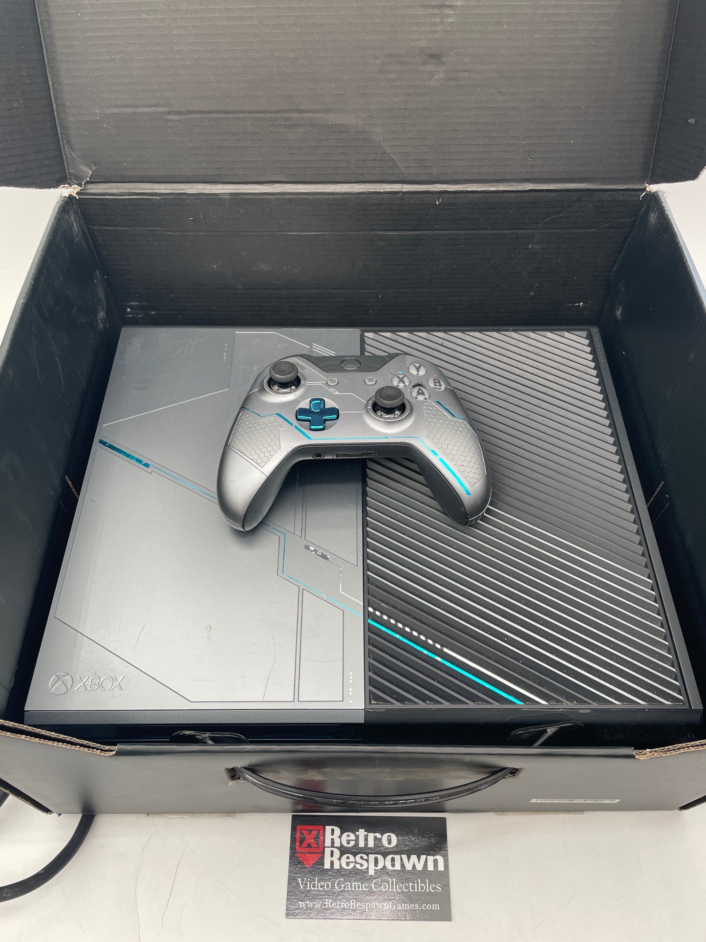 Xbox One Halo 5 Console - Xbox One (Complete/Code Un-used)