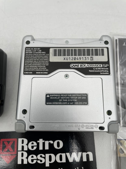 Platinum Gameboy Advance SP - GameBoy Advance (Complete)