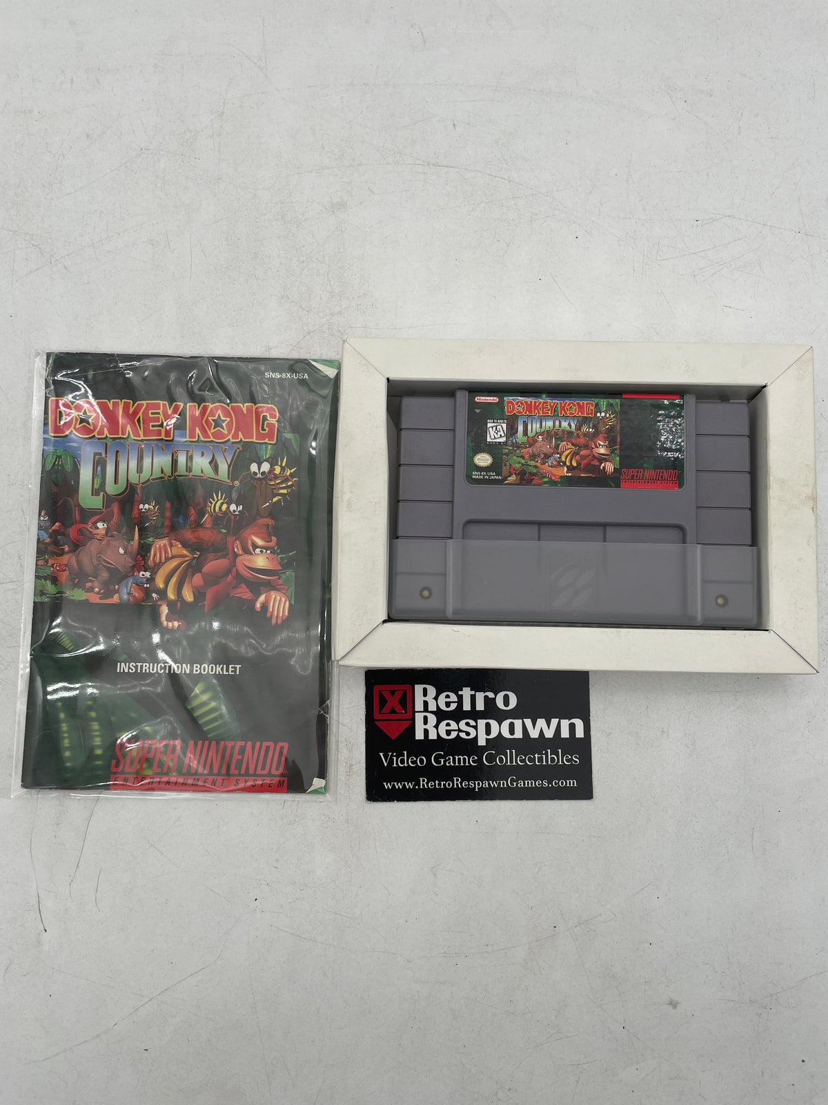 Donkey Kong Country - Super Nintendo (Complete)