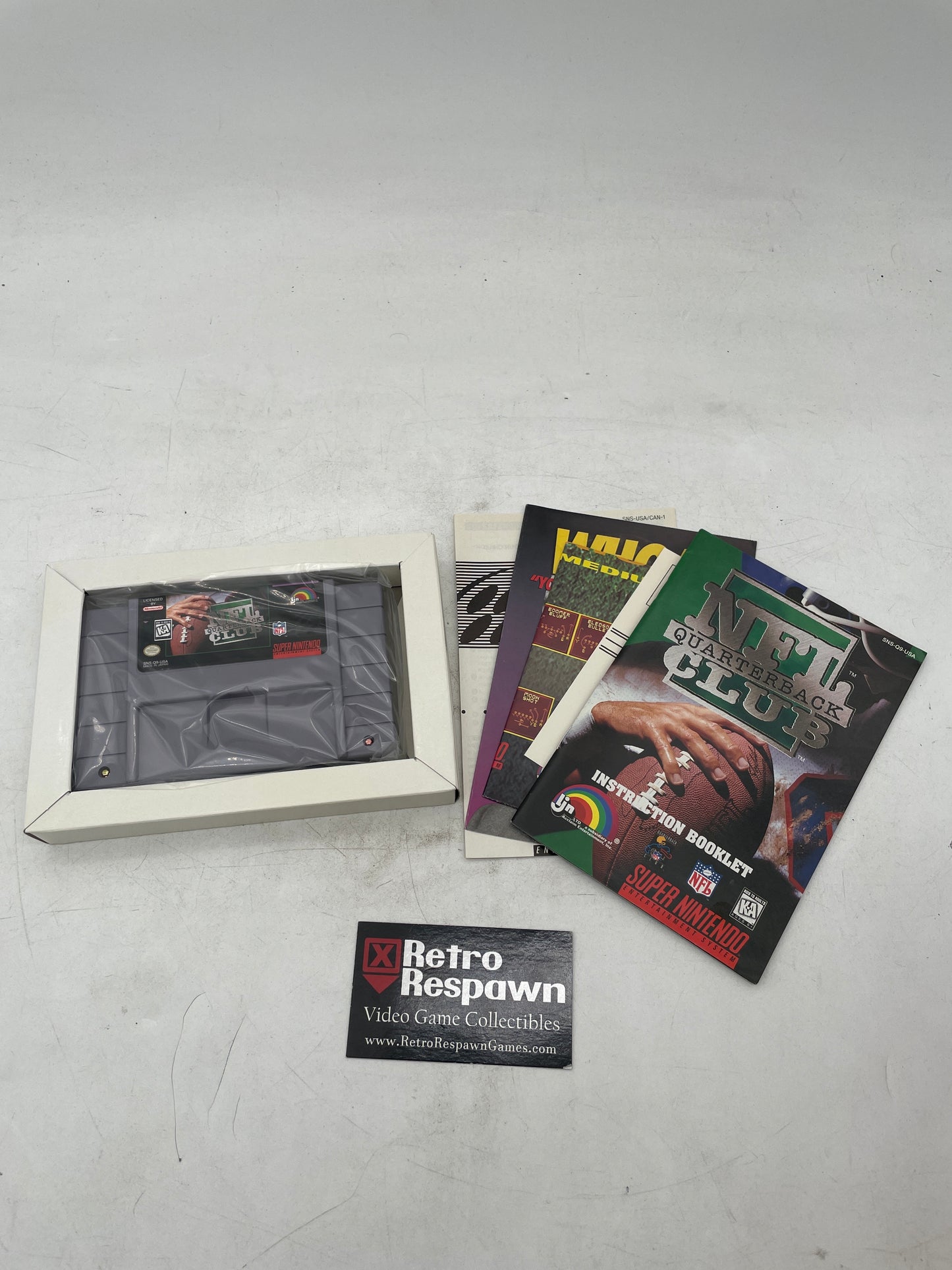 NFL Quarterback Club - Super Nintendo (Complete)