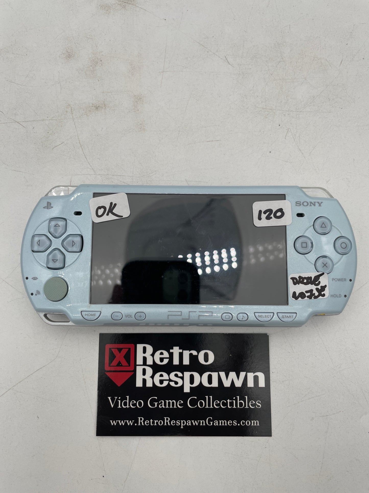 [LOUD] PSP 2000 Felicia Blue - JP PSP (Console+Charger)