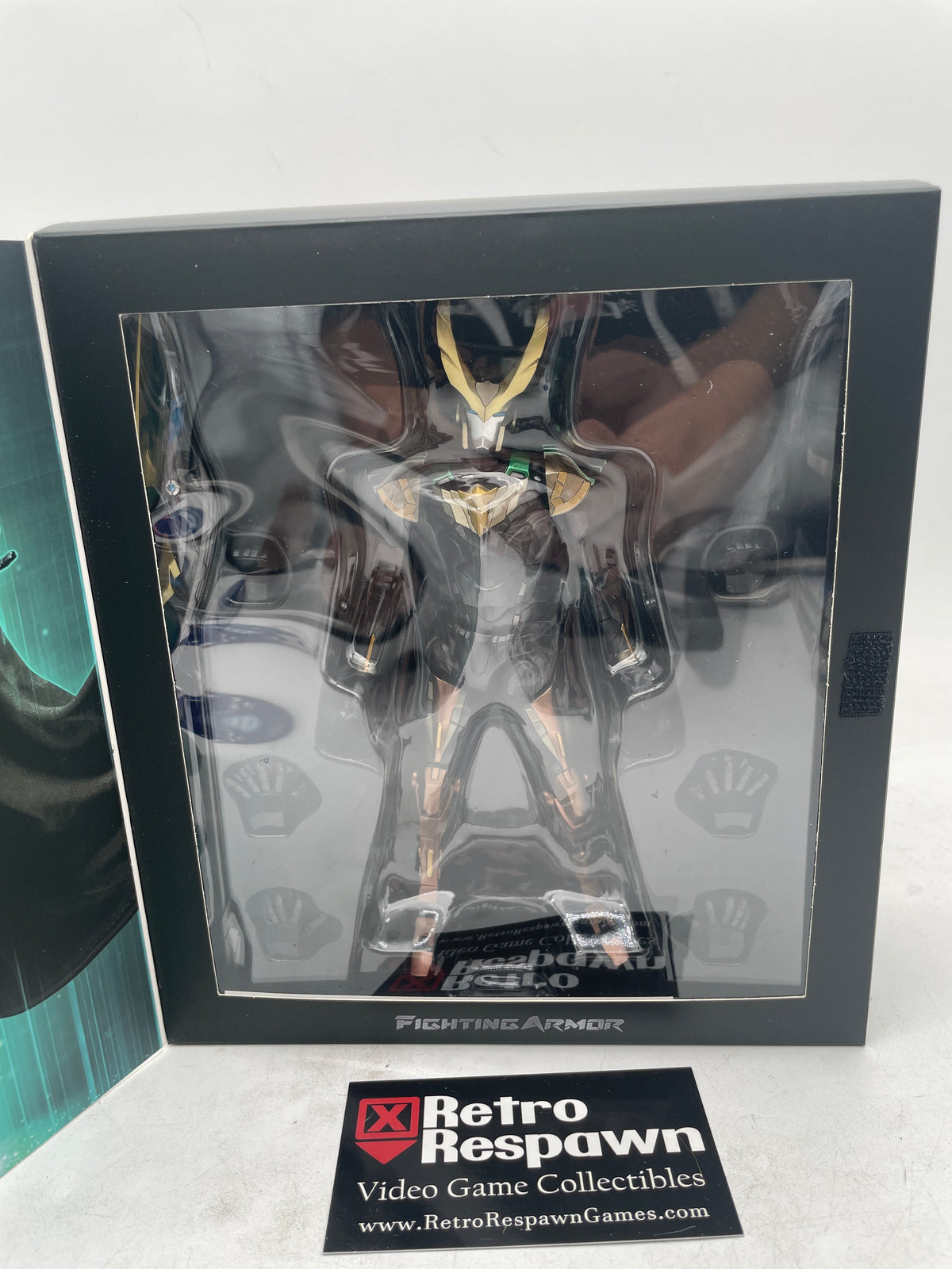 Fighting Armor Loki Action Figure - Marvel (Complete)