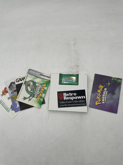Pokemon Emerald - GameBoy Advance (Complete W/Poster)
