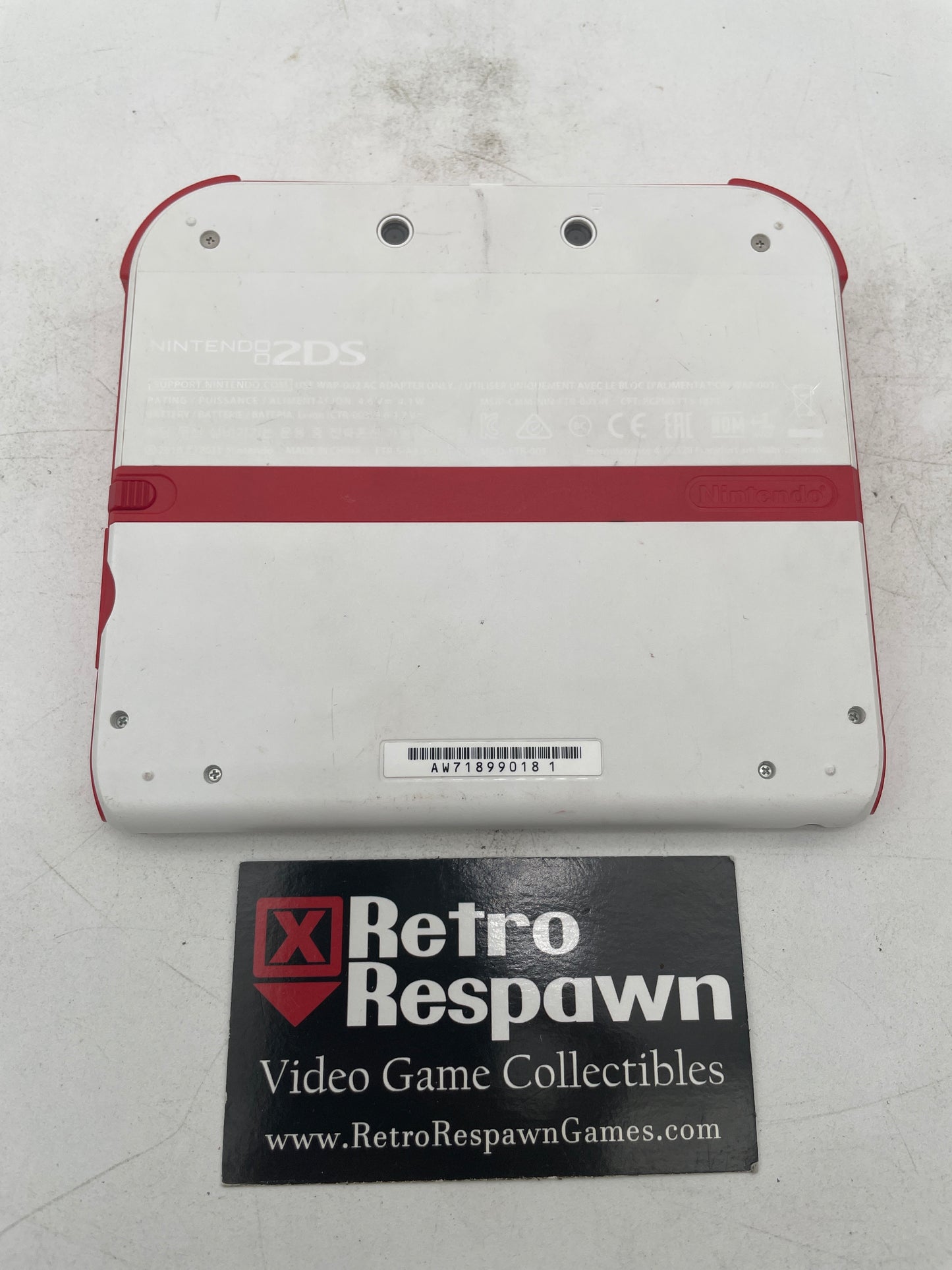 Nintendo 2DS White and Red - Nintendo 3DS (Console + Charger)