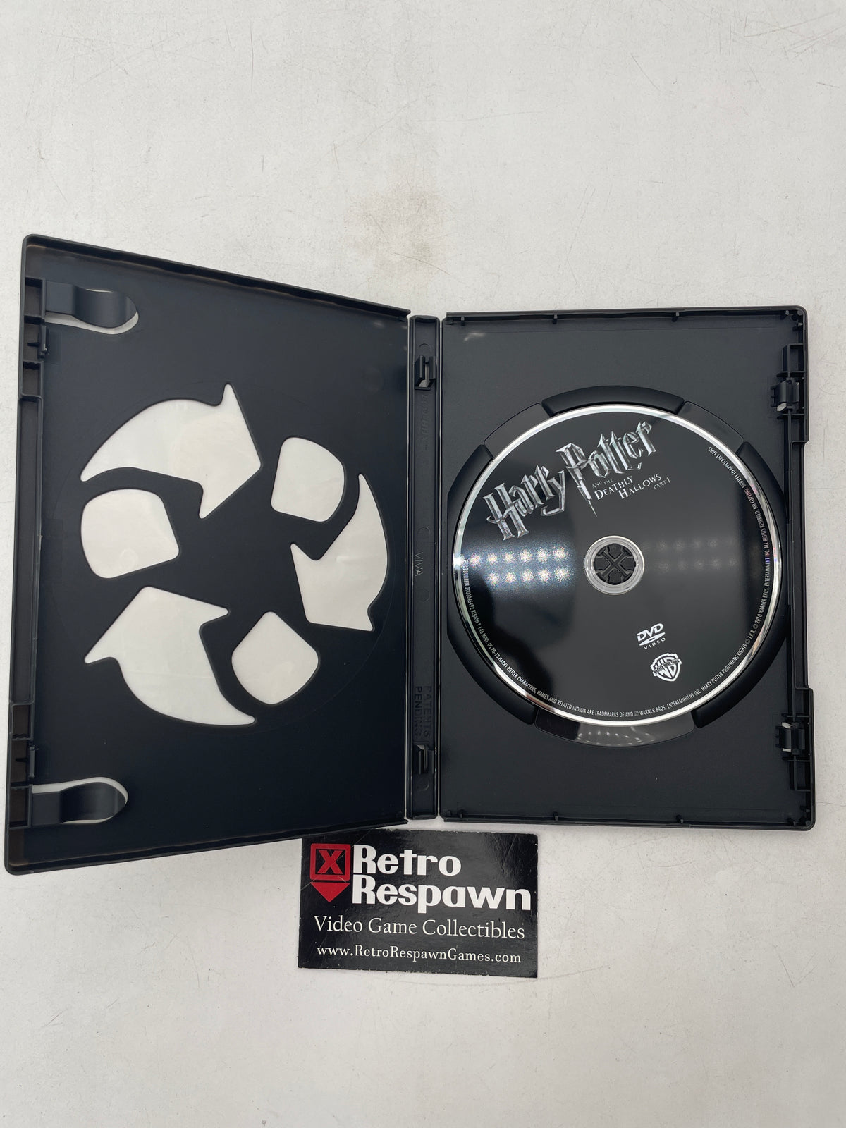 Harry Potter and the Deathly Hallows Part 1 - DVD (Complete)