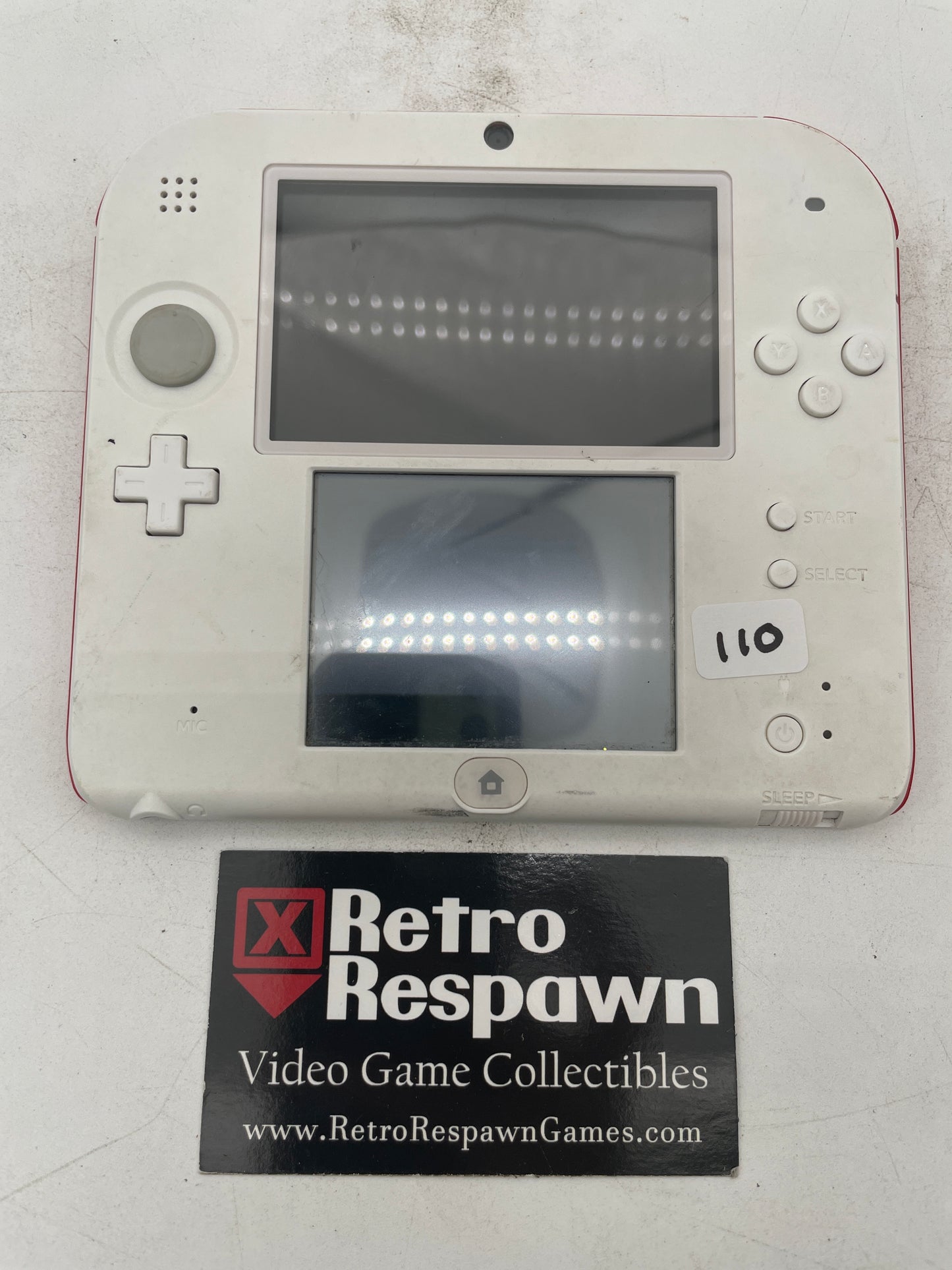 Nintendo 2DS White and Red - Nintendo 3DS (Console + Charger)