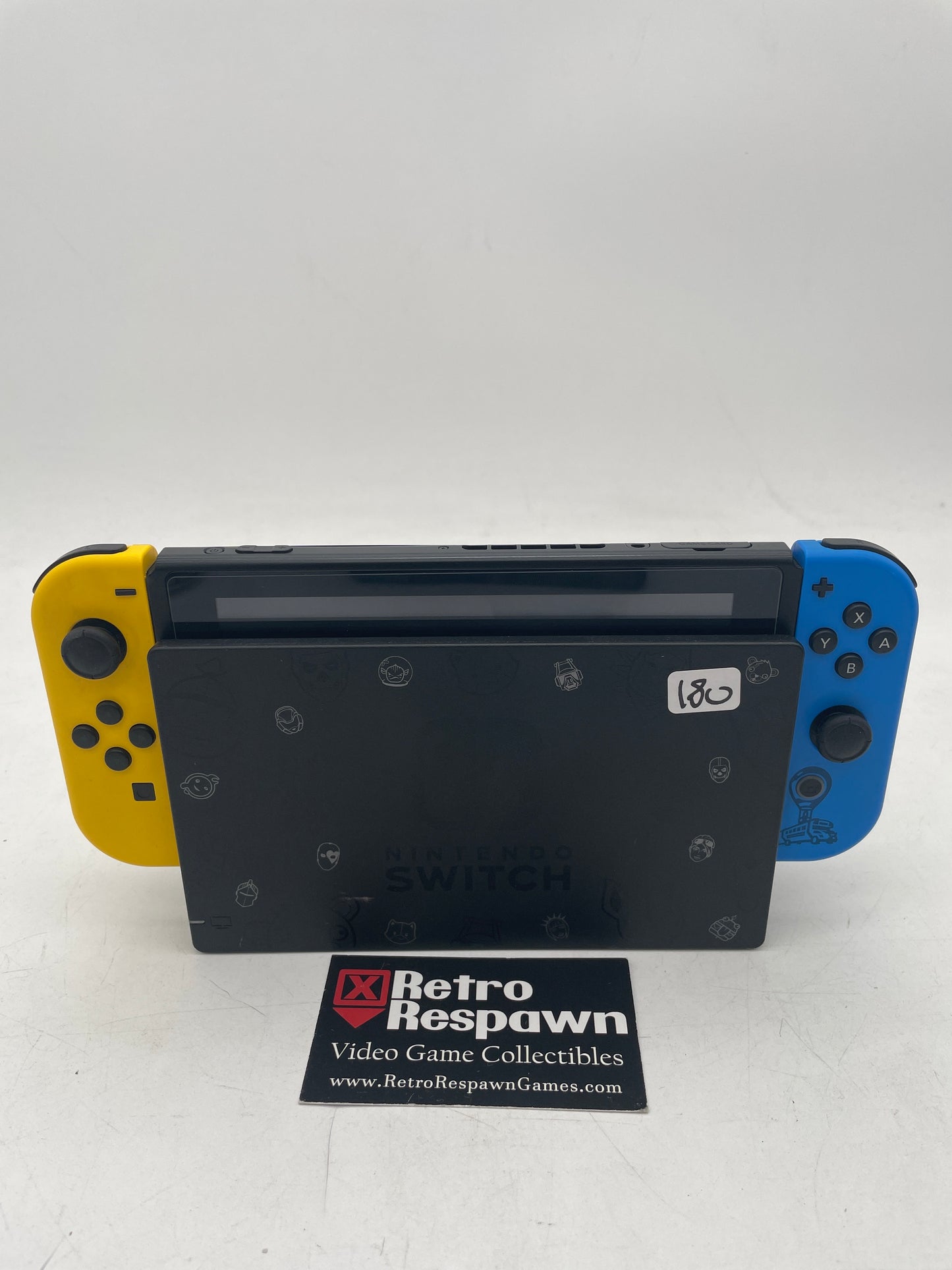 Nintendo Switch Fortnite Wildcat - Nintendo Switch (Console+Wires)