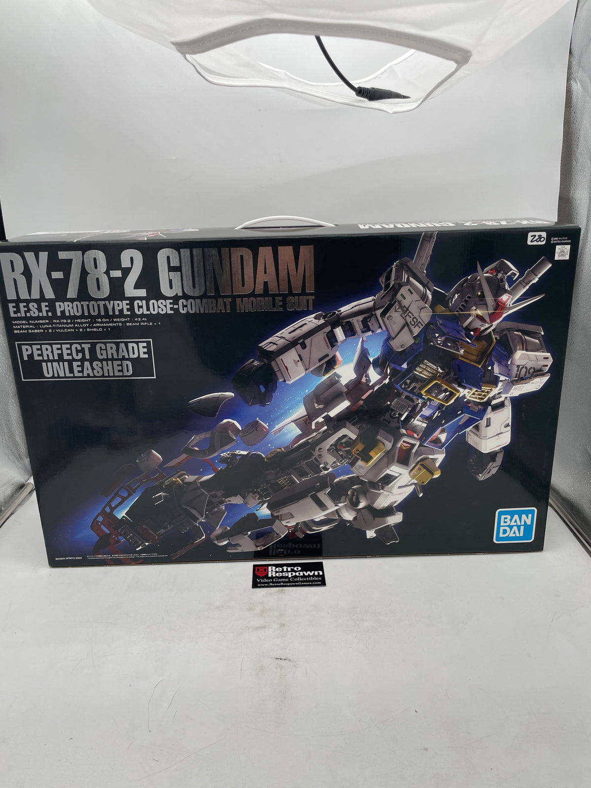 RX-78-2 Gundam Perfect Grade Unleashed - Gunpla Model Kit (Complete)