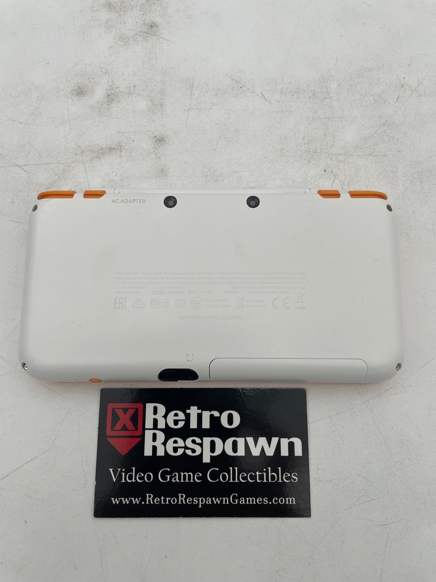 Modded New Nintendo 2DS XL White & Orange - Nintendo 3DS (Console + Charger)