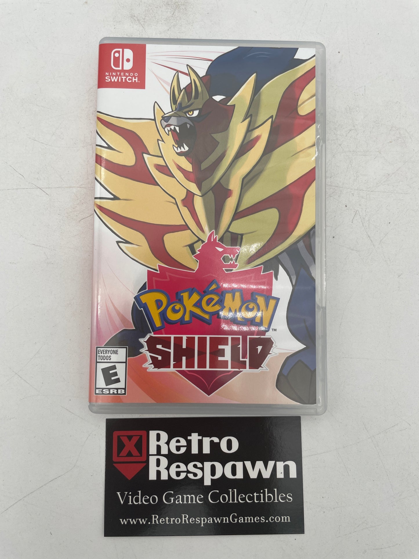Pokémon Shield - Nintendo Switch (Complete)