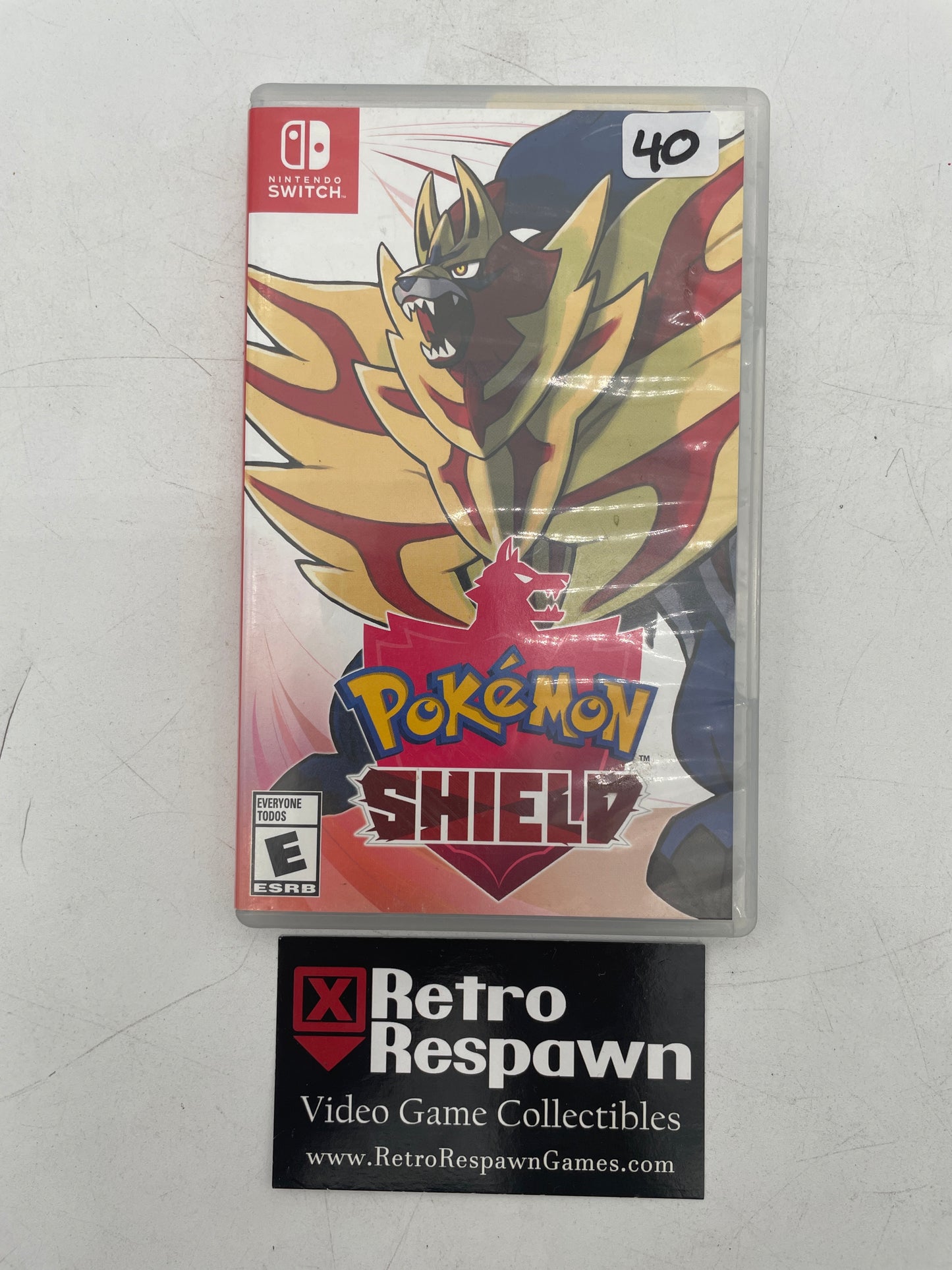 Pokemon Shield - Nintendo Switch (Complete)