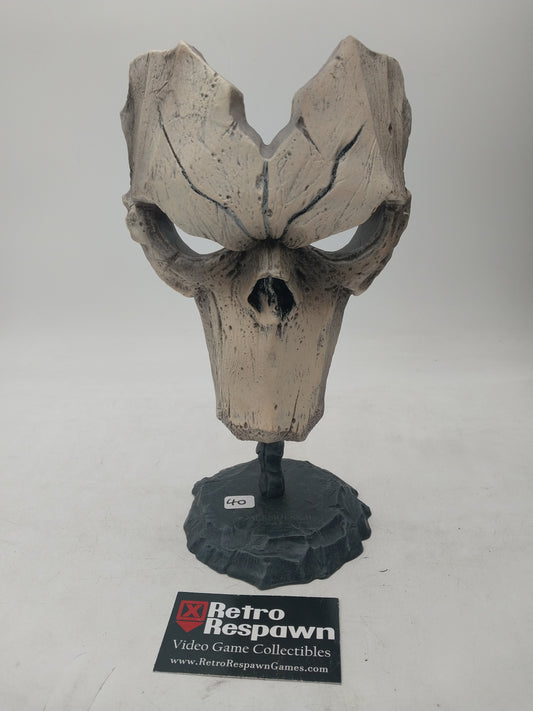Darksiders II Statue