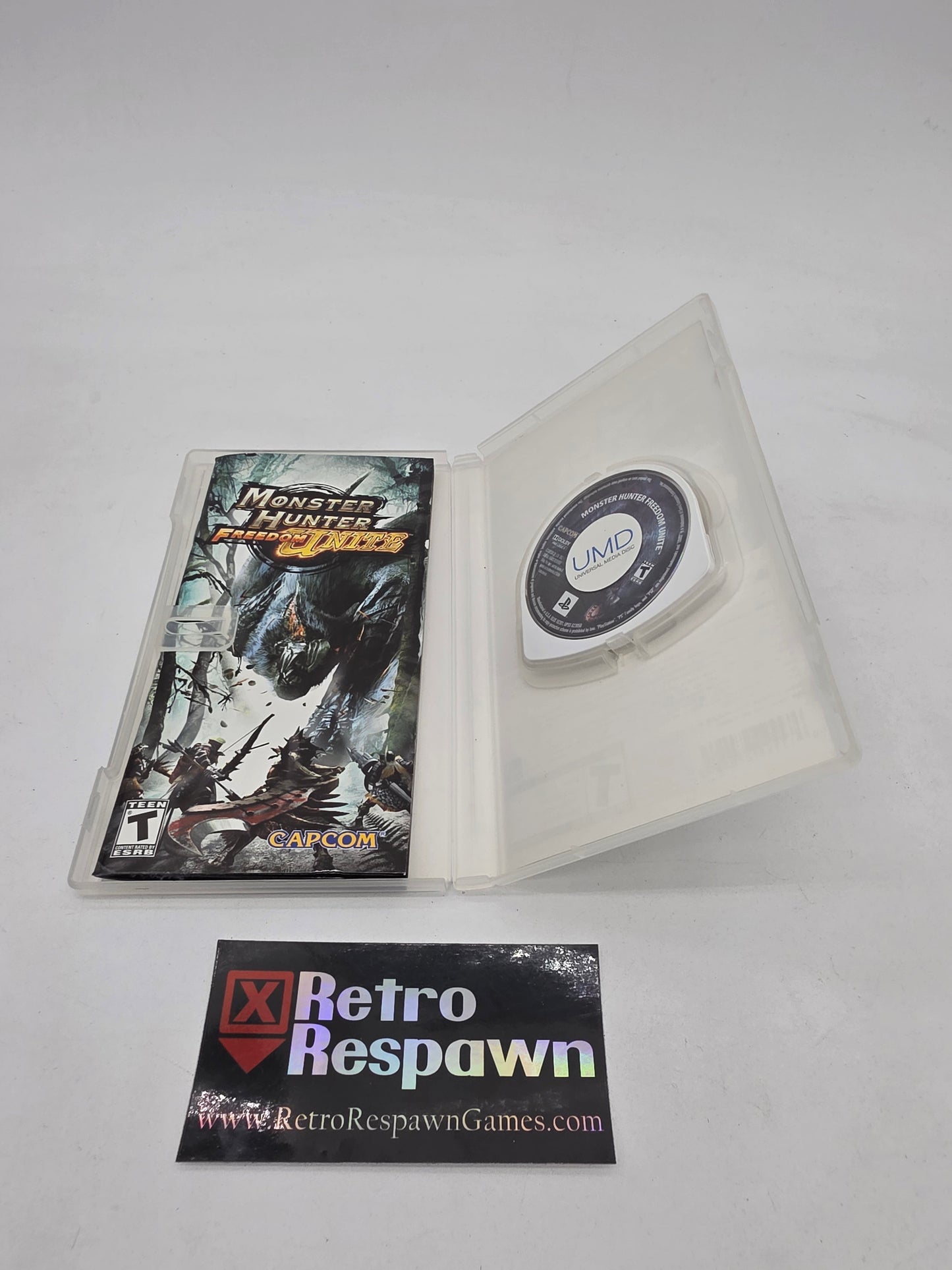 Monster Hunter Freedom Unite - PSP (Complete)