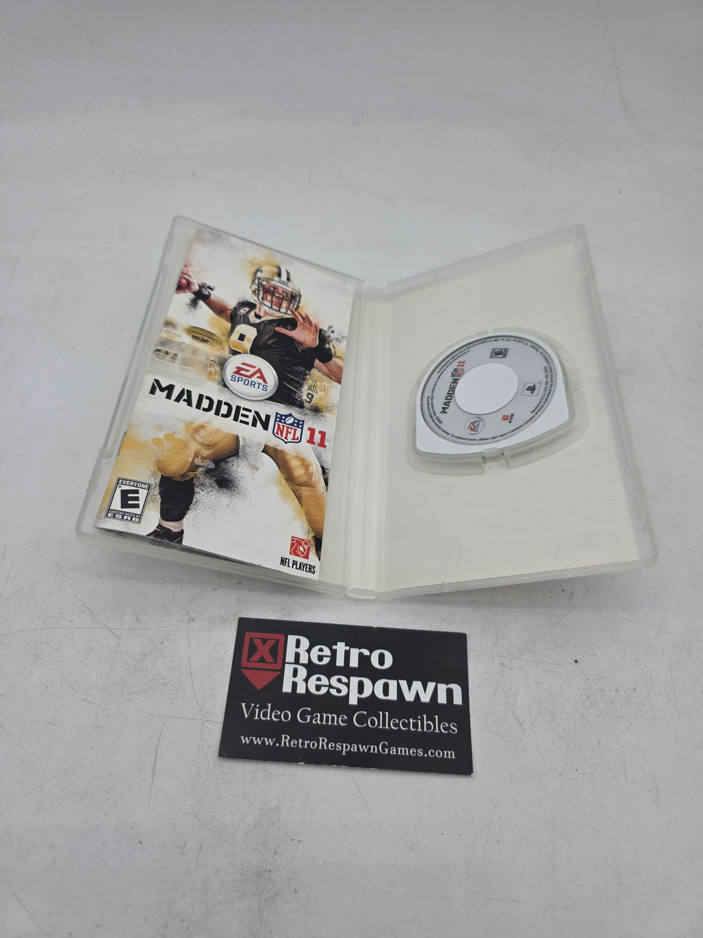 Madden NFL 11 - PSP (Complete)