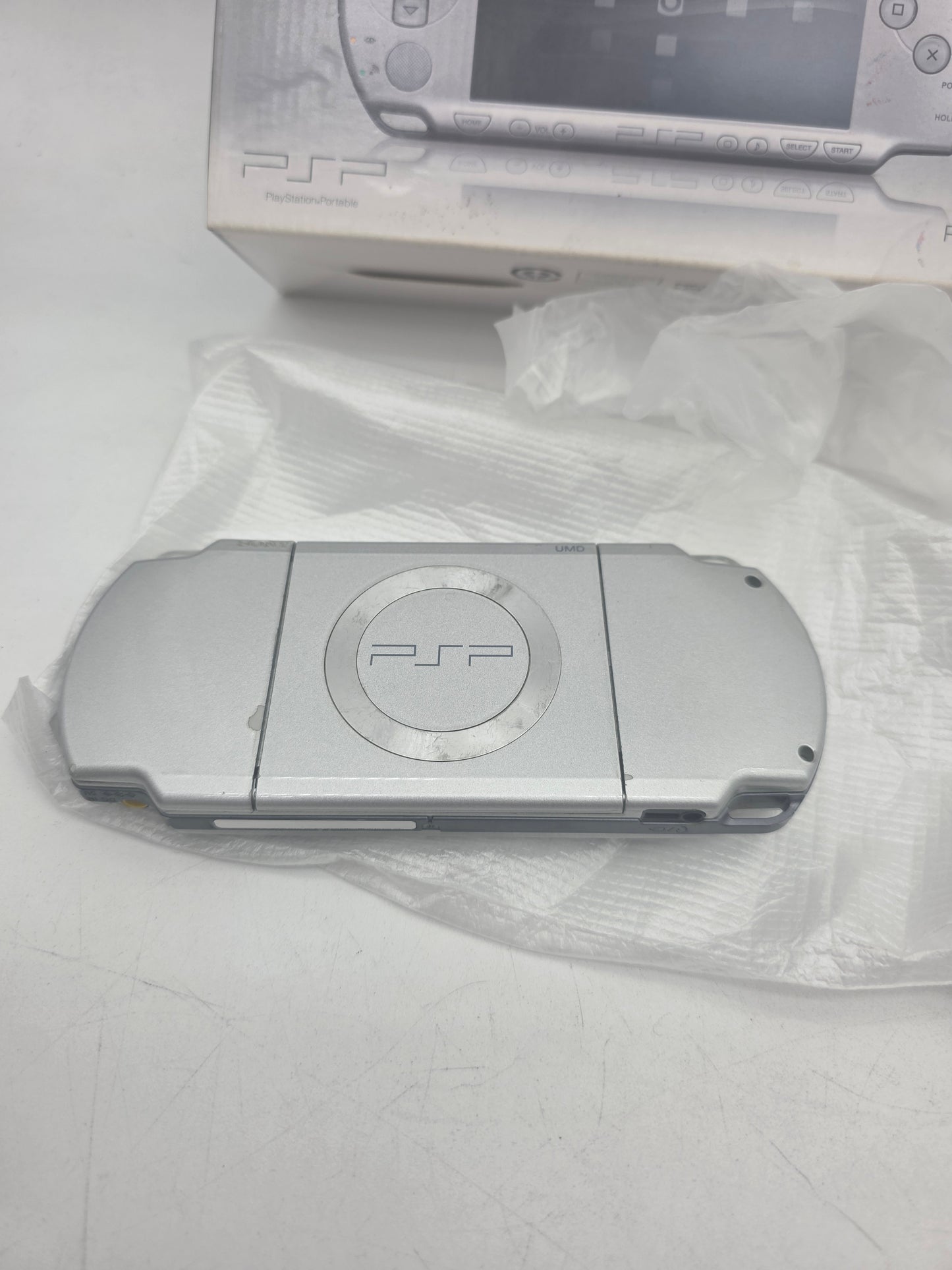 PSP 2000 Ice Silver - JP PSP (Complete)