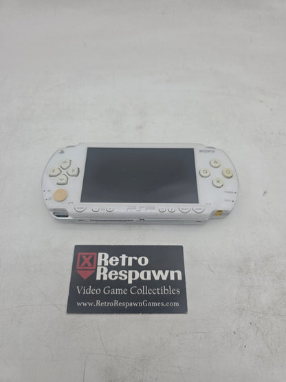 PSP 1000 White Console - PSP (Console+Charger)