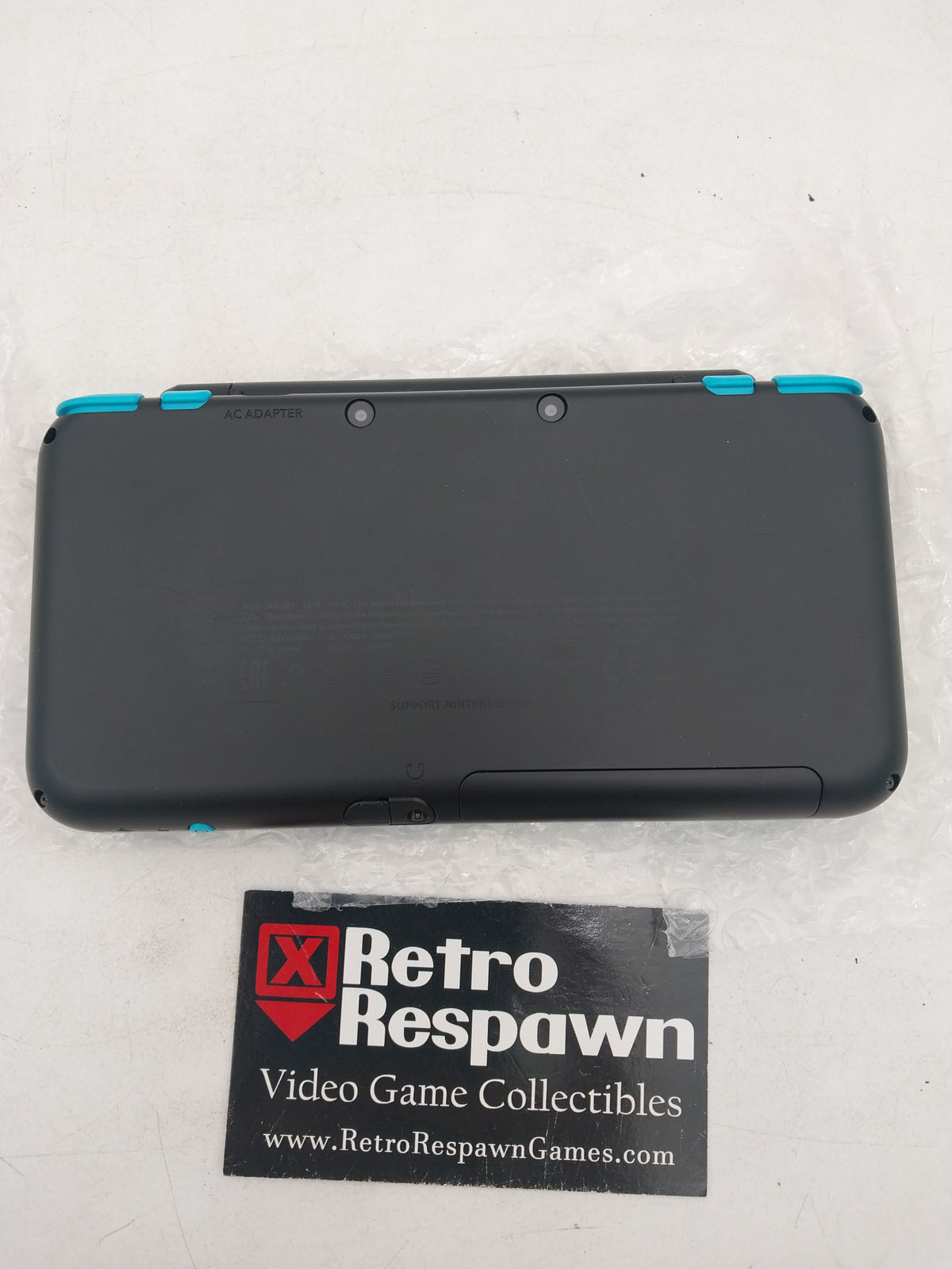 New Nintendo 2DS XL Black & Turquoise - Nintendo 3DS (Complete)