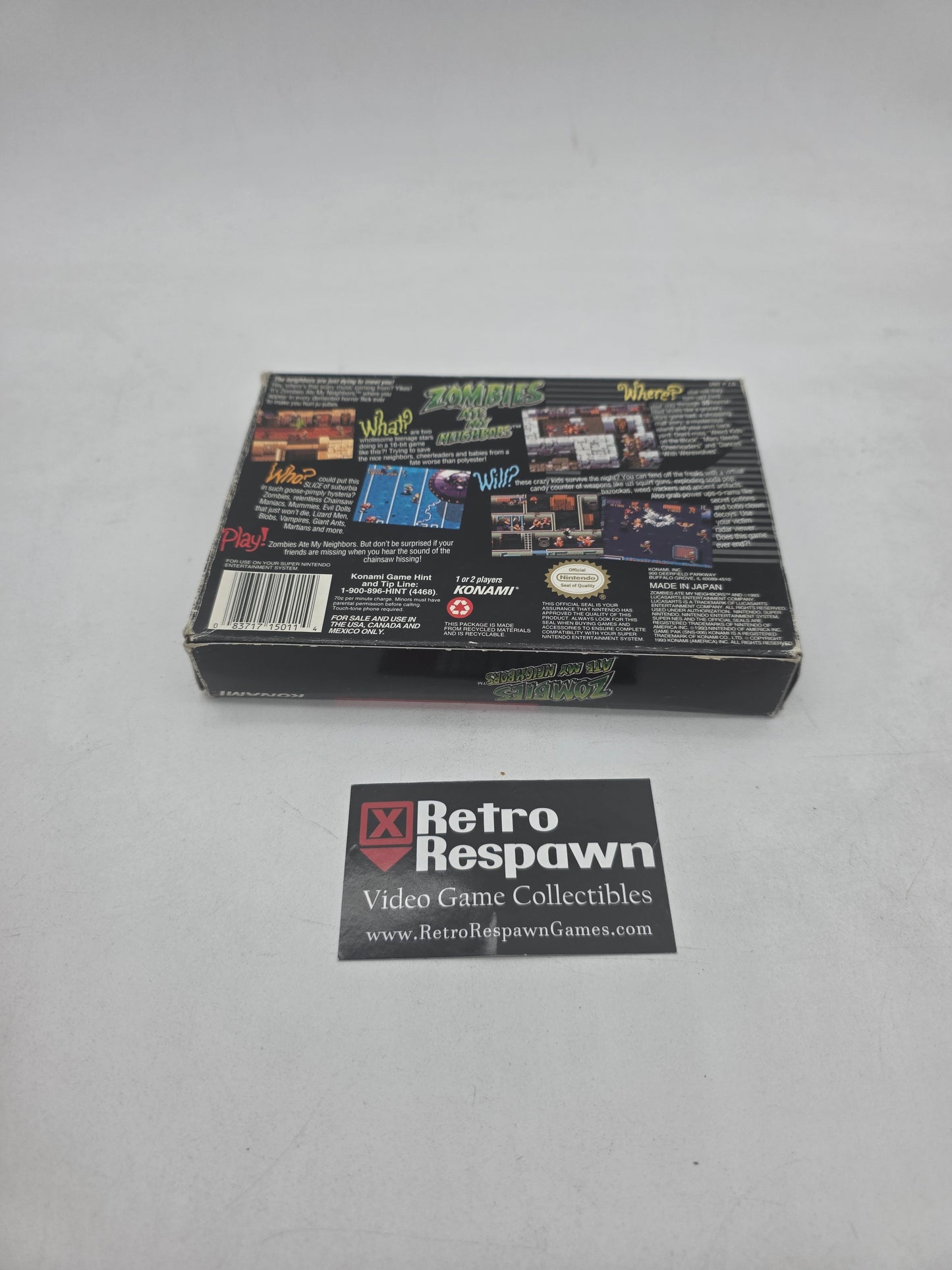 Zombies Ate My Neighbors - Super Nintendo (Complete)