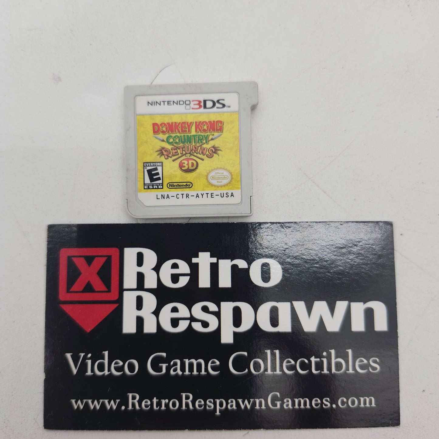 Donkey Kong Country Returns 3D - Nintendo 3DS (Game Only)